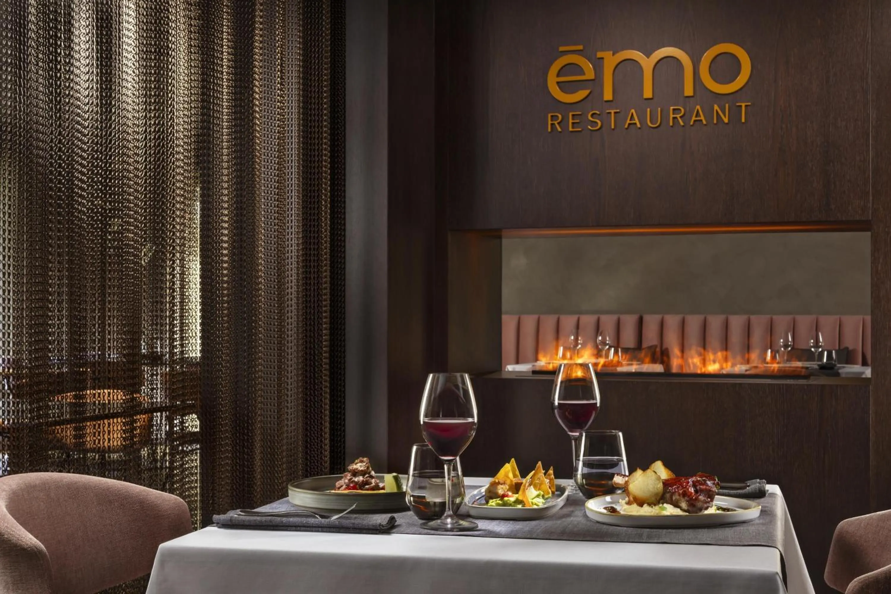 Restaurant/places to eat in NH Collection Andorra Palomé