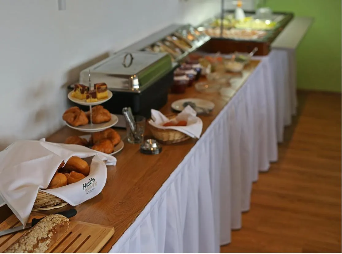 Buffet breakfast in Business & City