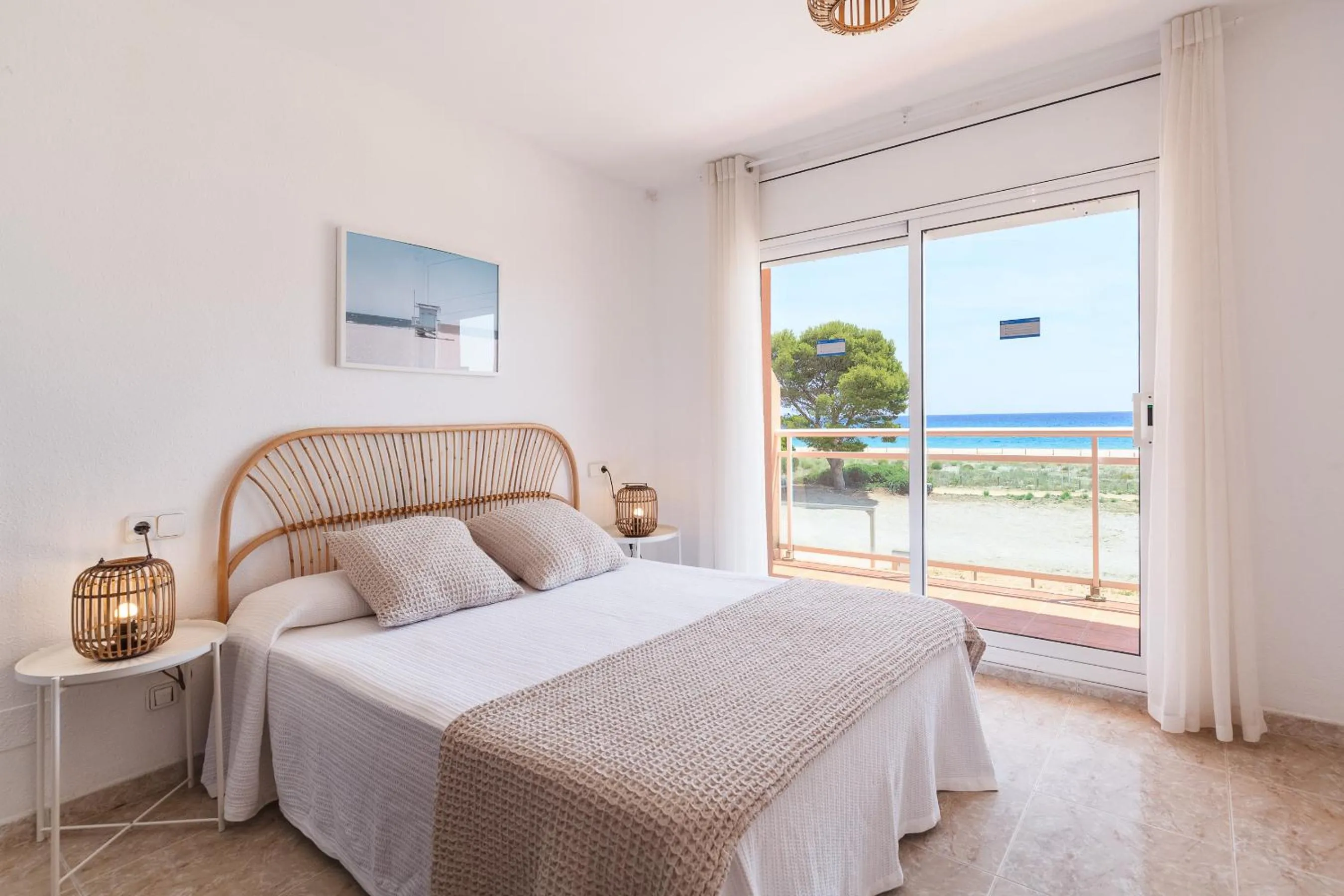 Bed in UHC Arco del Sol Family Complex