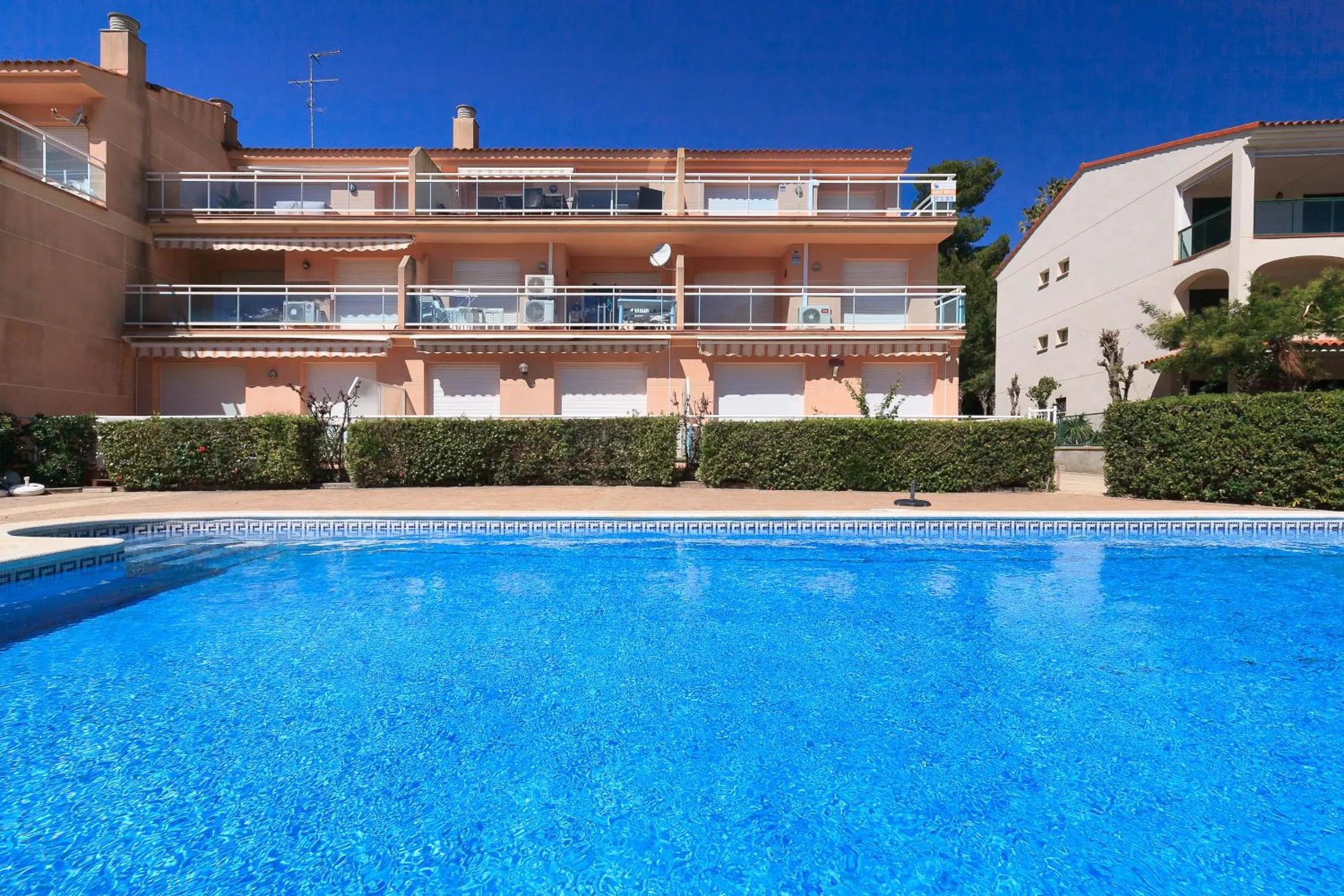 Property building in UHC Arco del Sol Family Complex