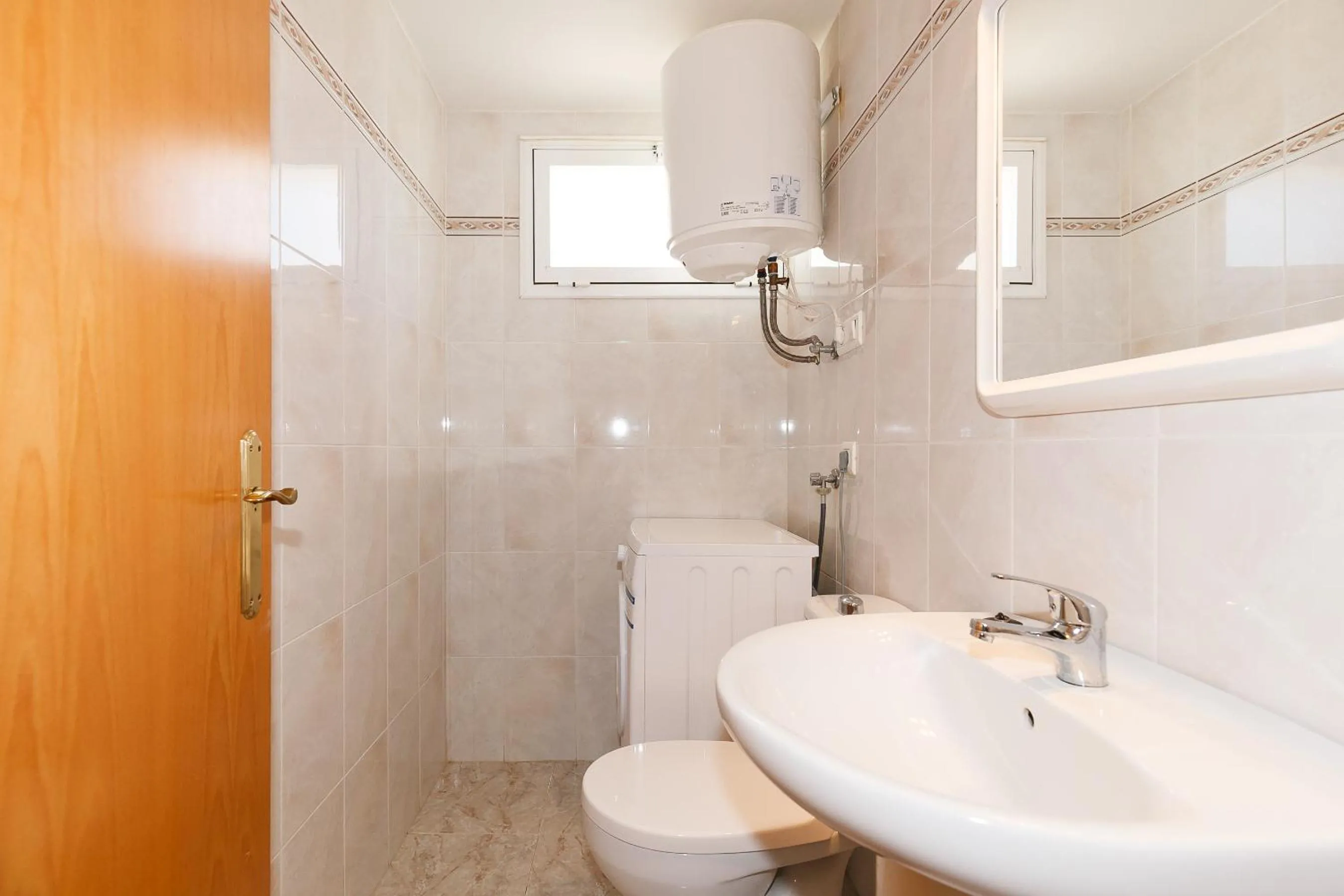 Bathroom in UHC Arco del Sol Family Complex
