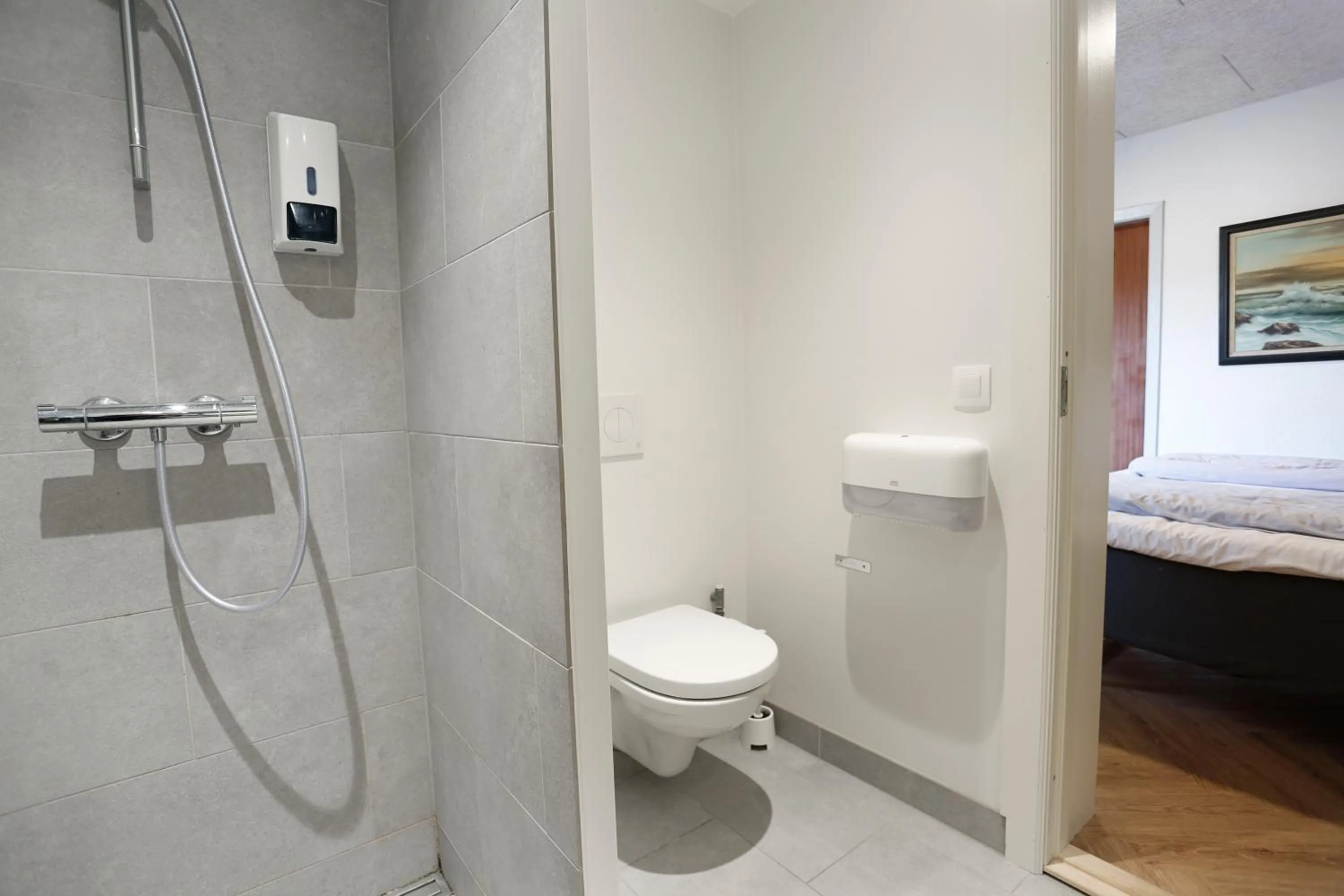 Shower in Stenbjerg Kro & Badehotel