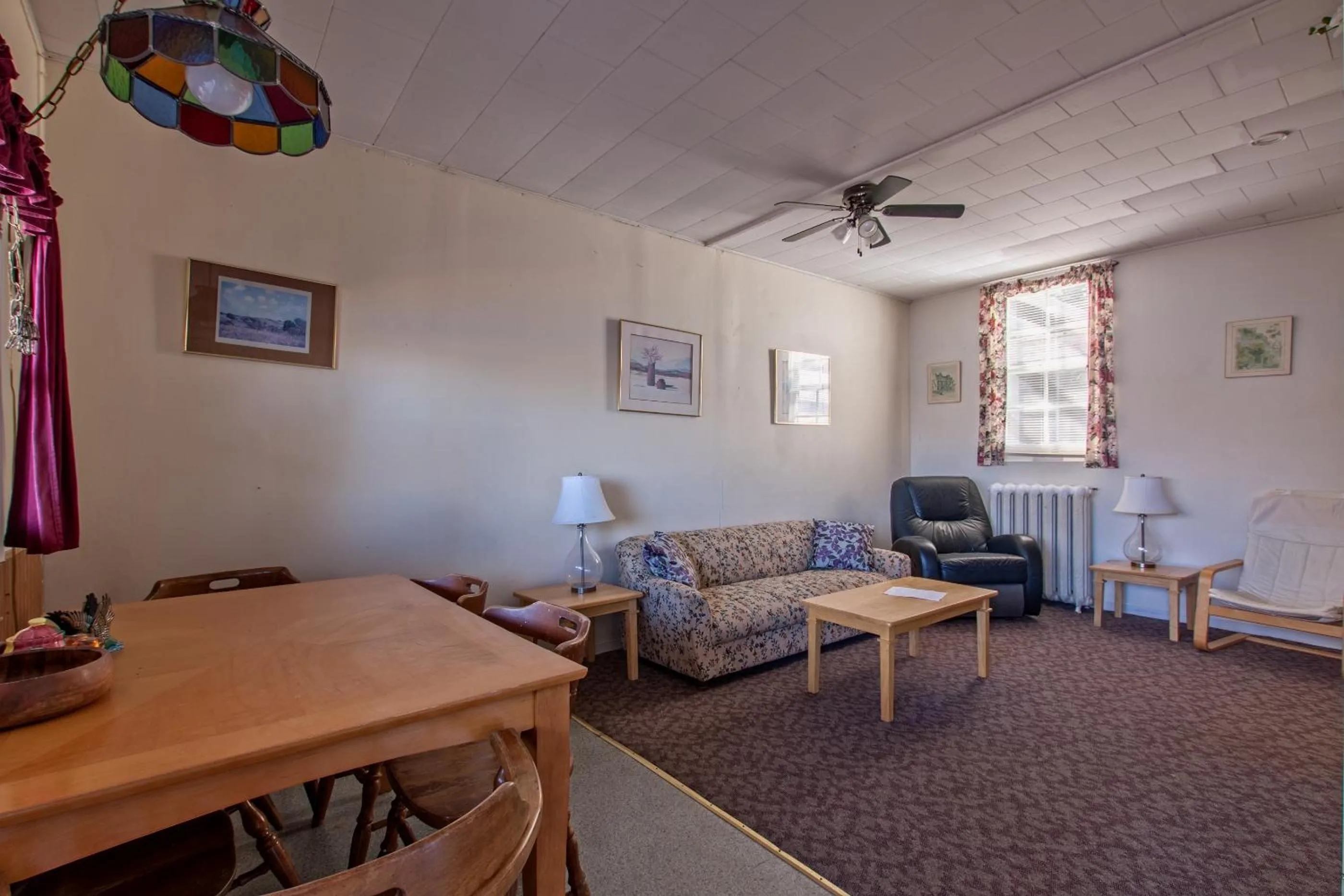 Living room in Waterside Apts.