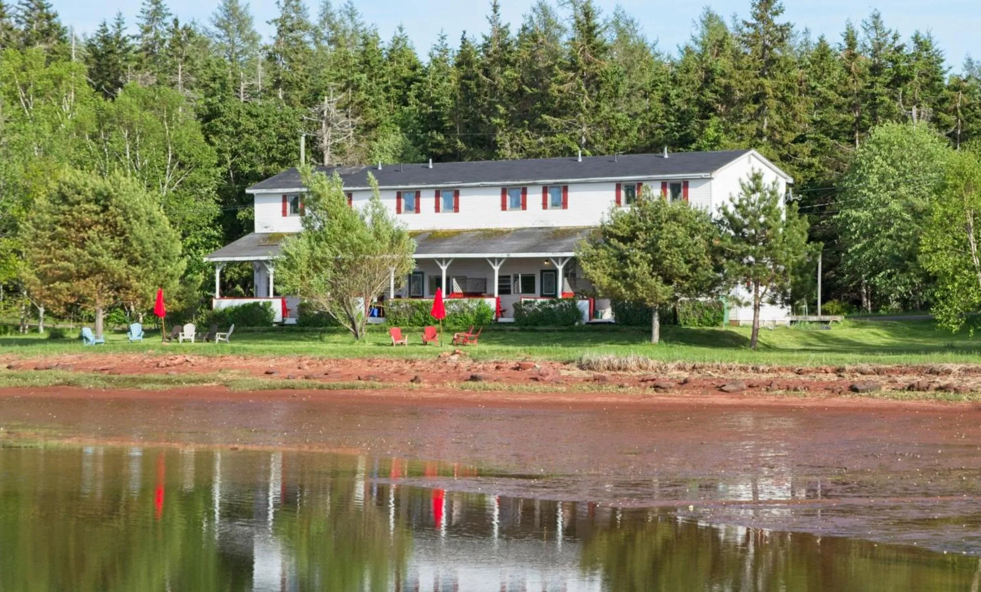 Property building in Waterside Apts.
