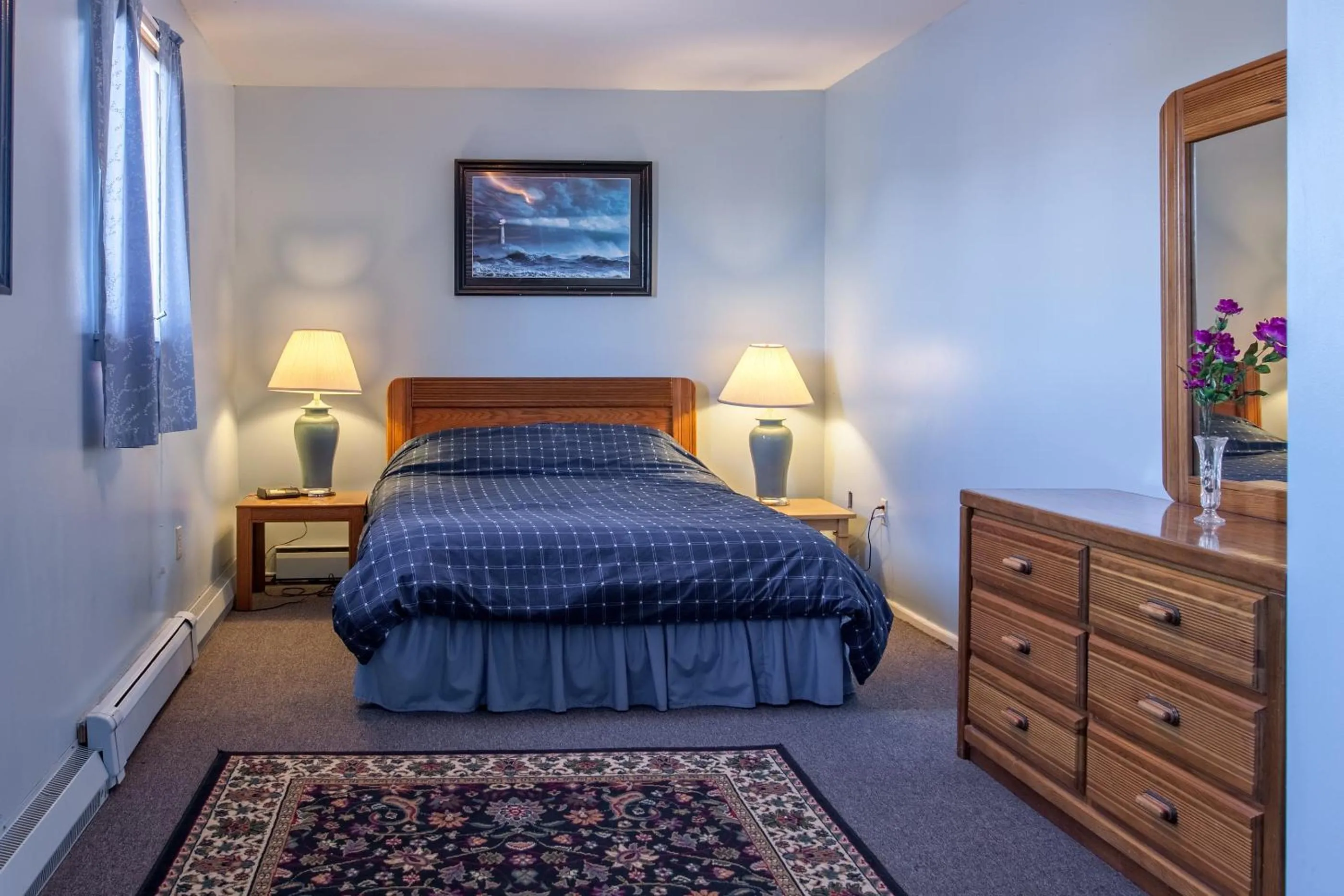 Bedroom, Bed in Waterside Apts.