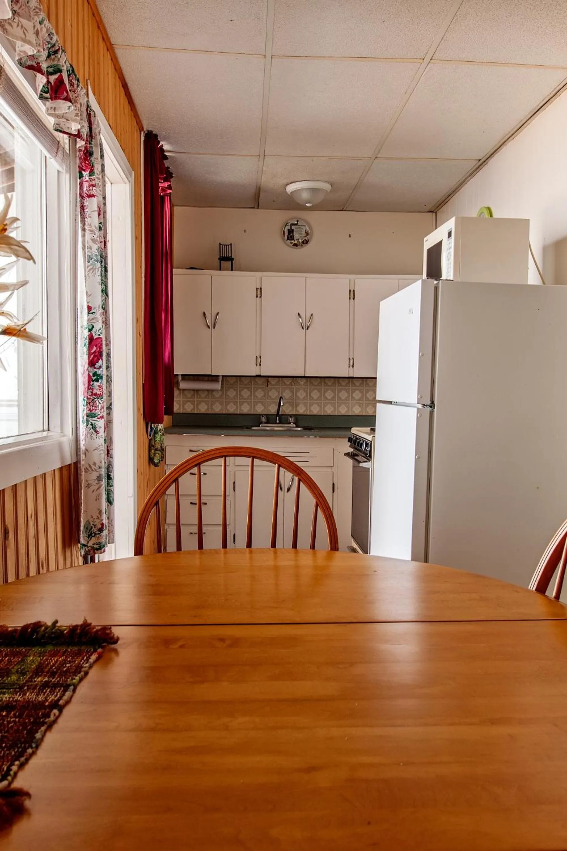 Kitchen or kitchenette in Waterside Apts.