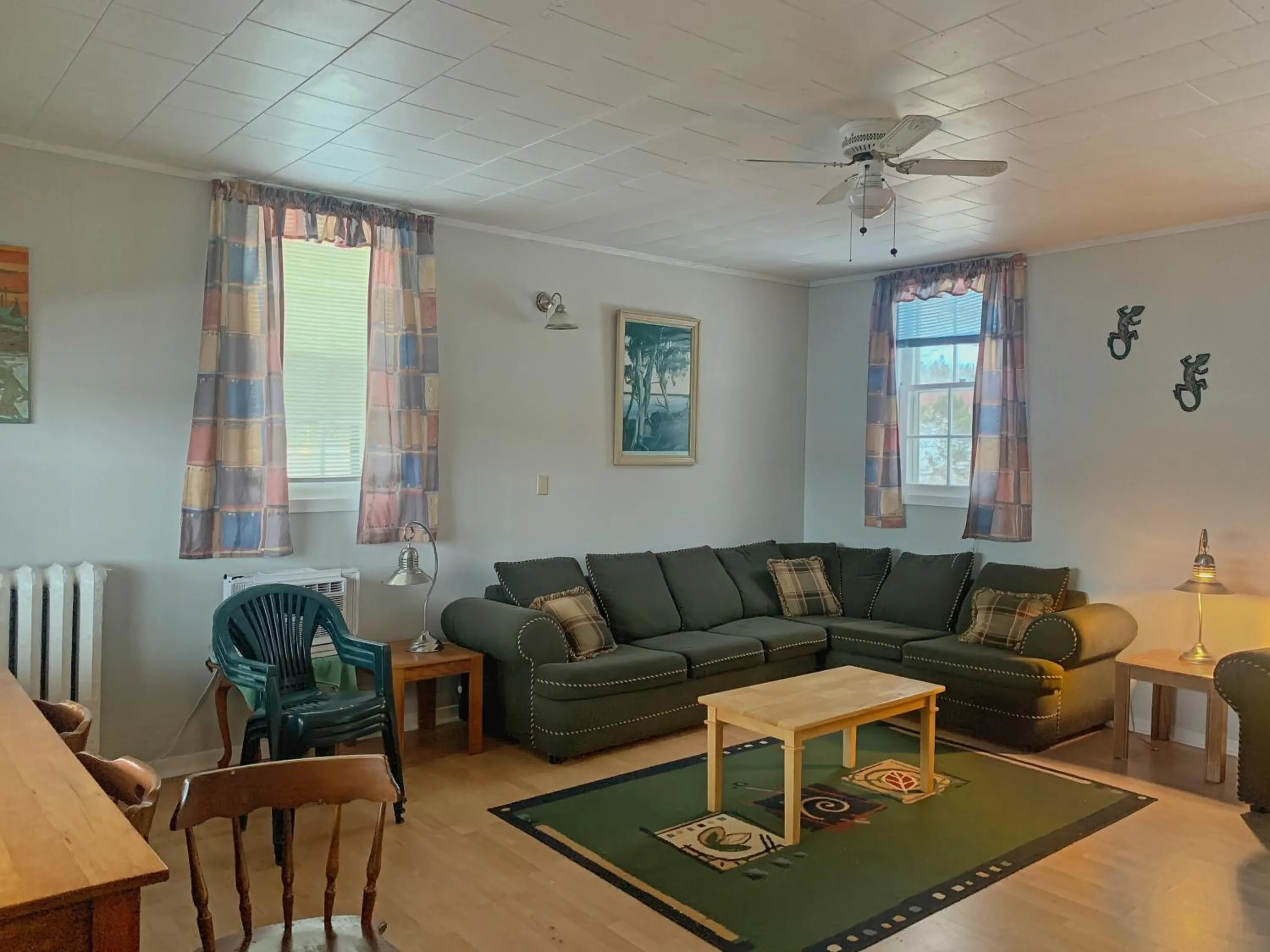 Living room in Waterside Apts.