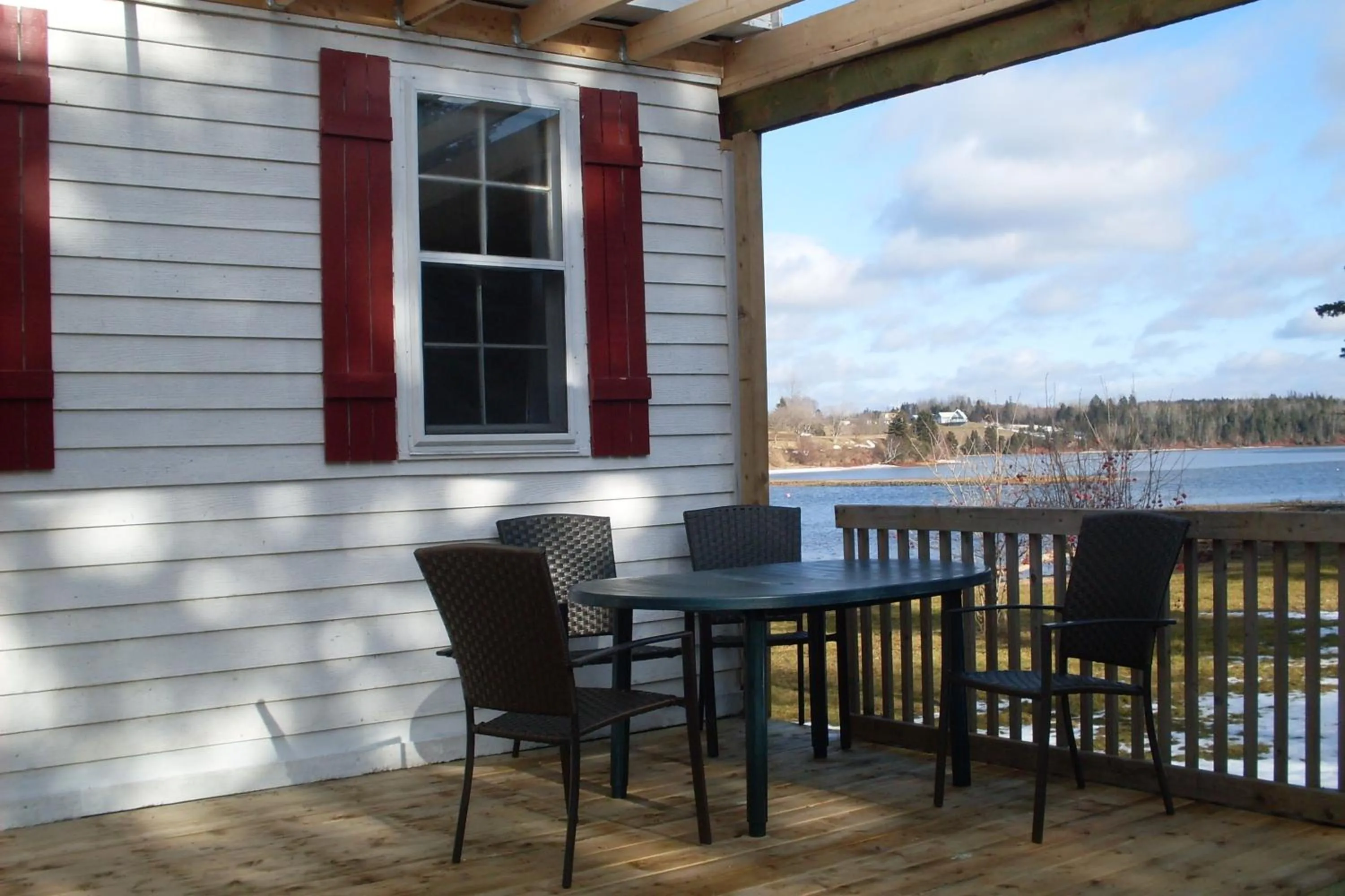 Patio in Waterside Apts.