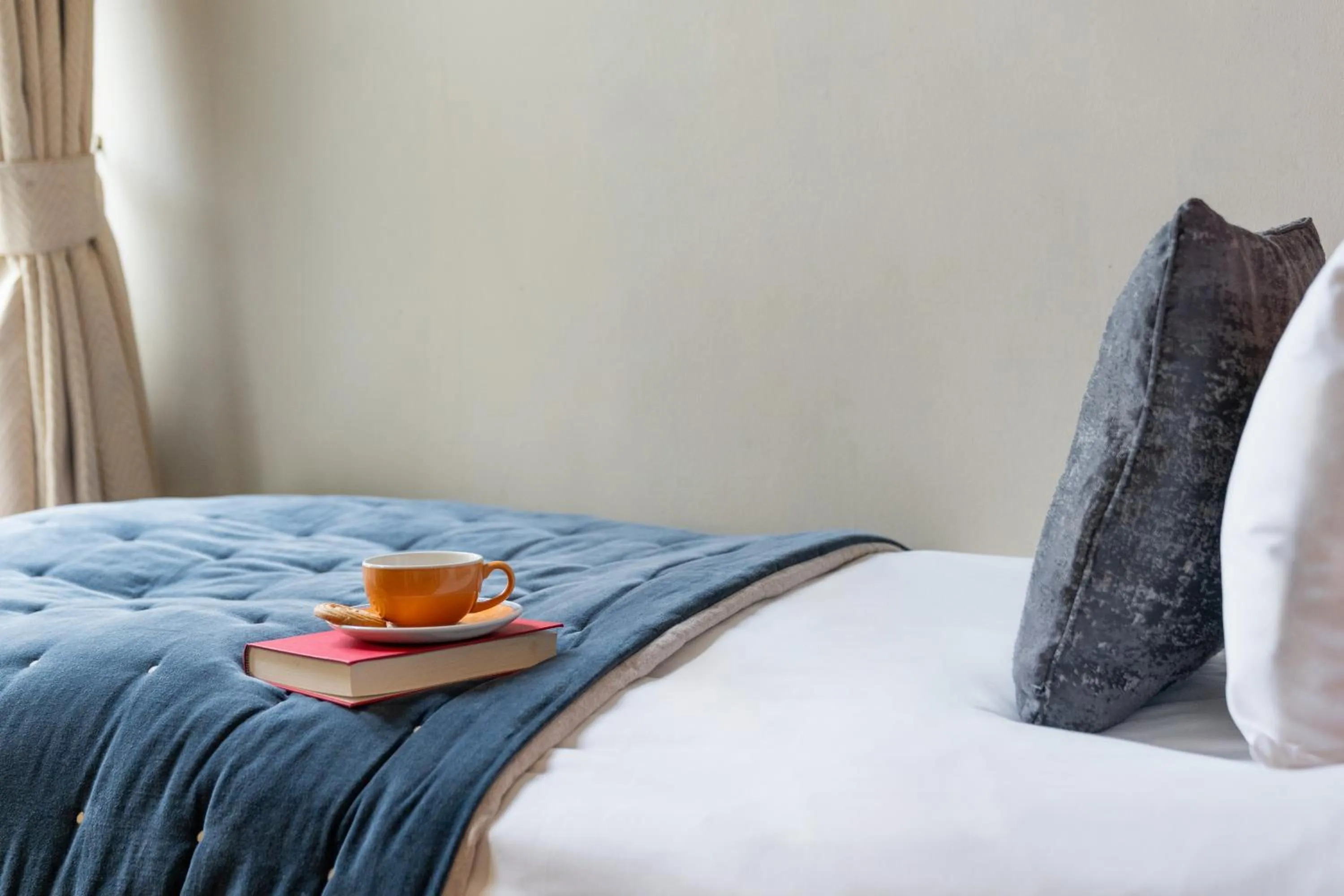 Bed in The Clifton Hotel Bristol