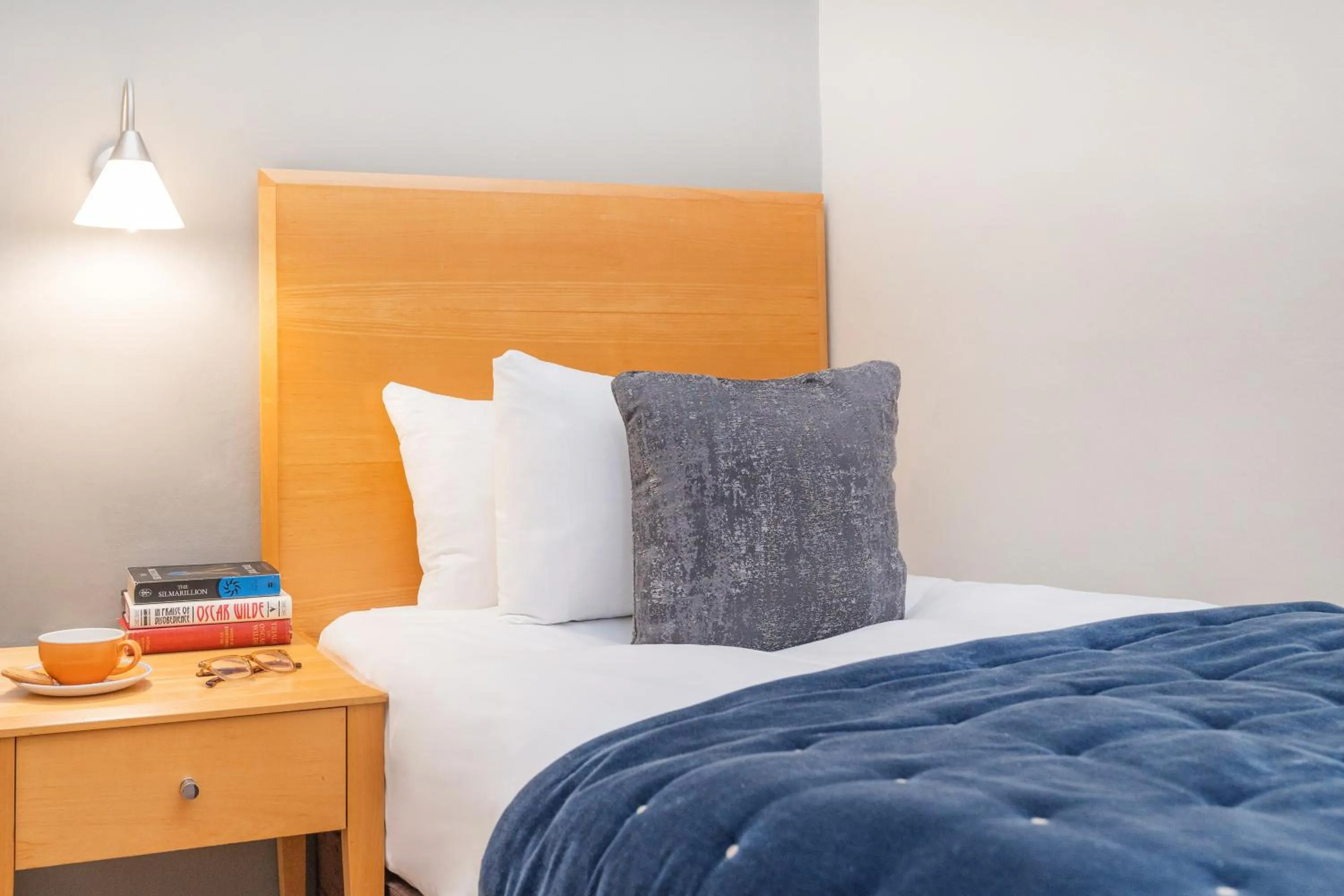 Bed in The Clifton Hotel Bristol