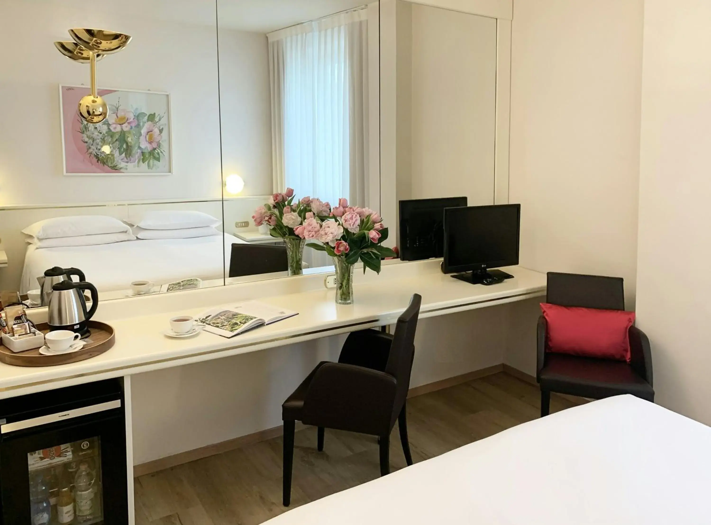 Deluxe Double Room in Starhotels Cristallo Palace Deluxe Double Room in Starhotels Cristallo Palace