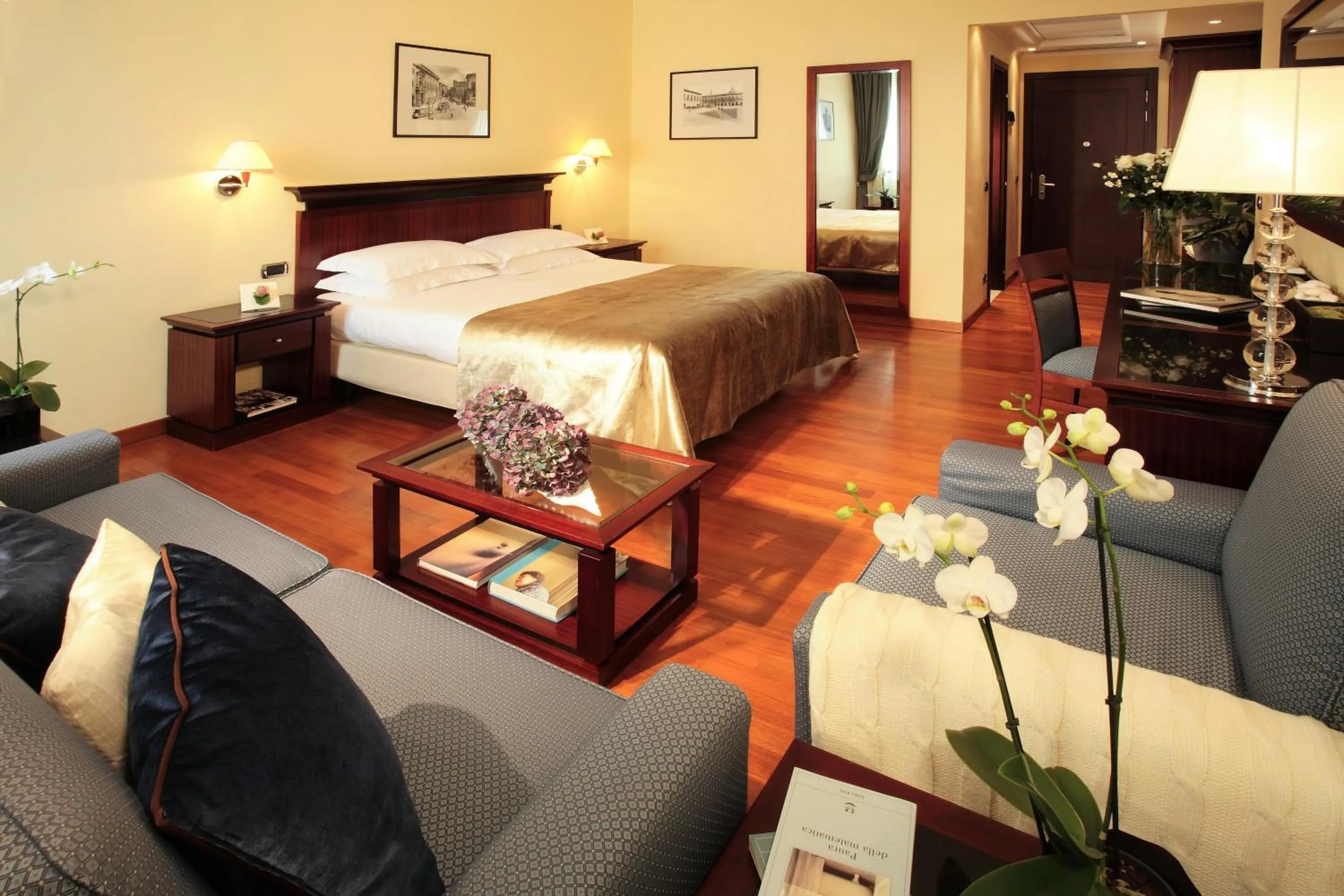 Photo of the whole room, Bed in Starhotels Excelsior