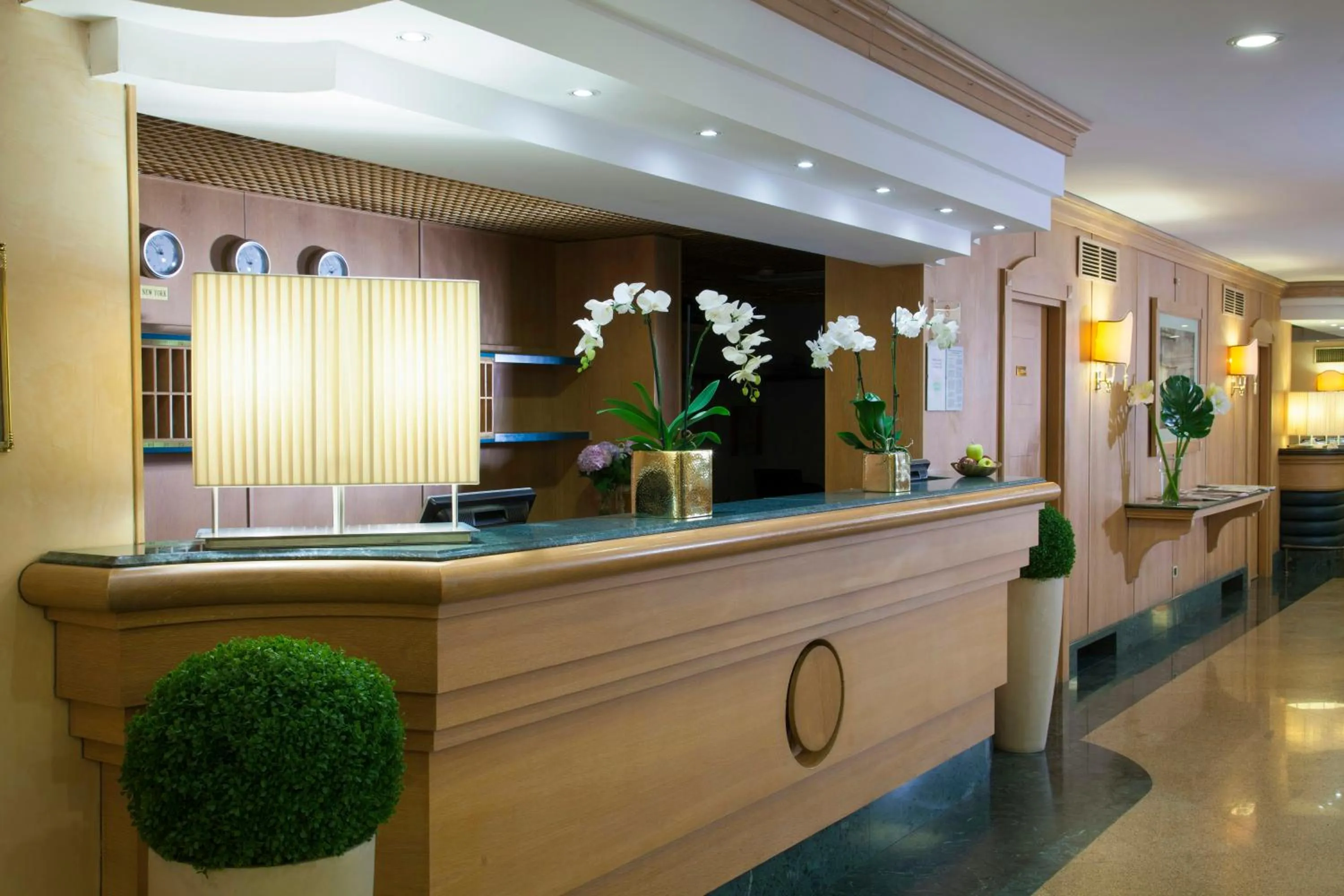 Lobby or reception in Starhotels Vespucci