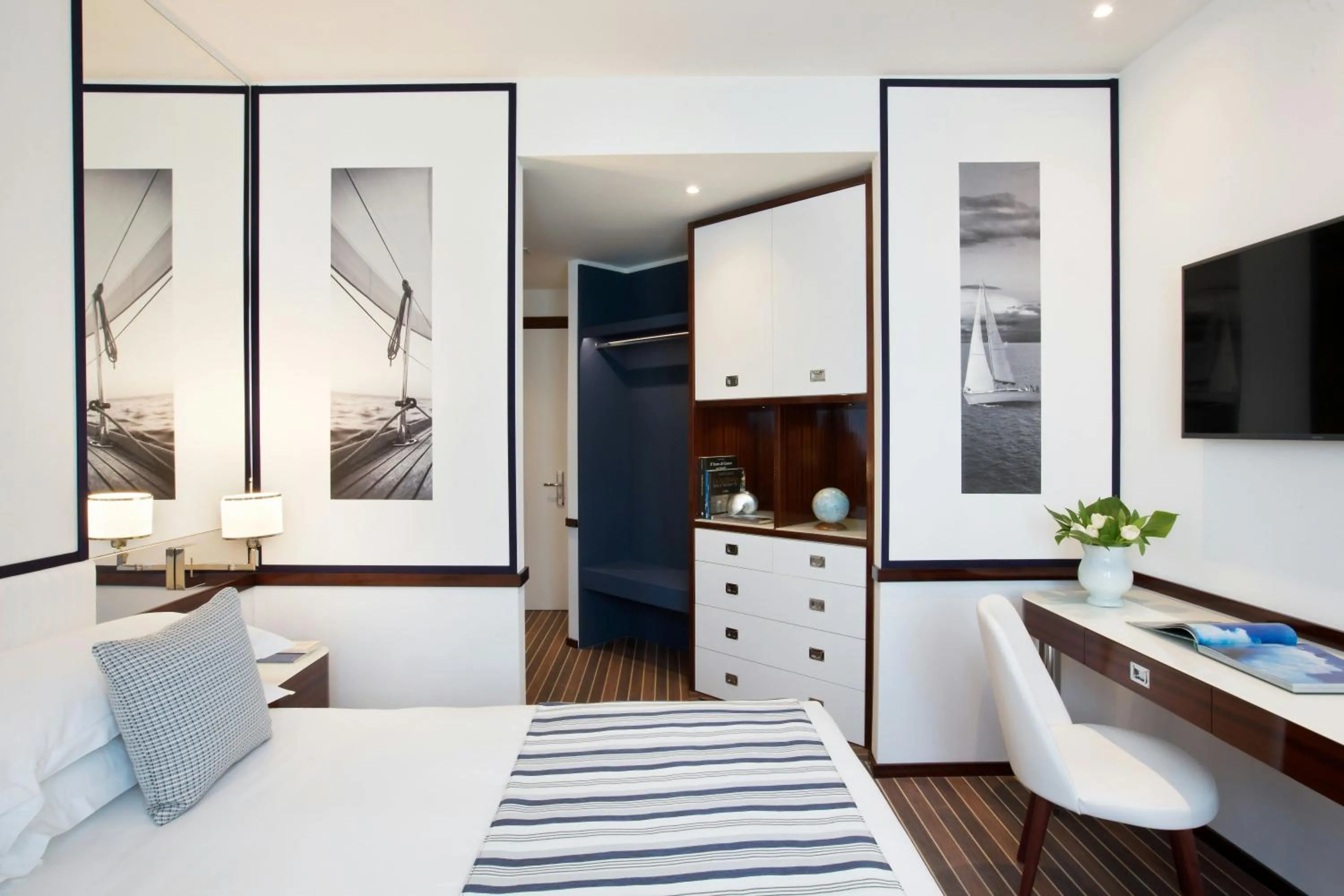 Photo of the whole room, Bed in Starhotels President