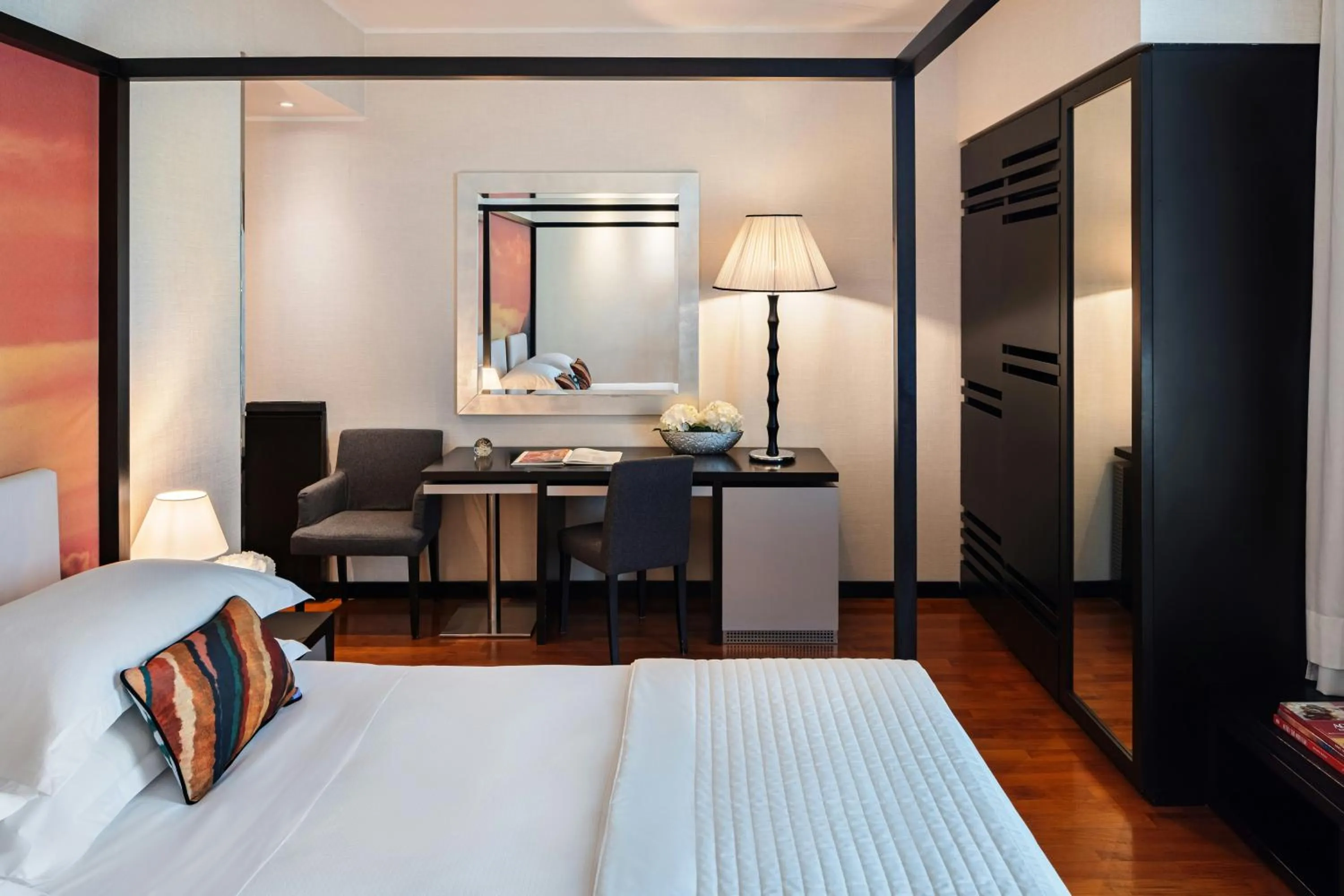 Bedroom, Bed in Starhotels Anderson