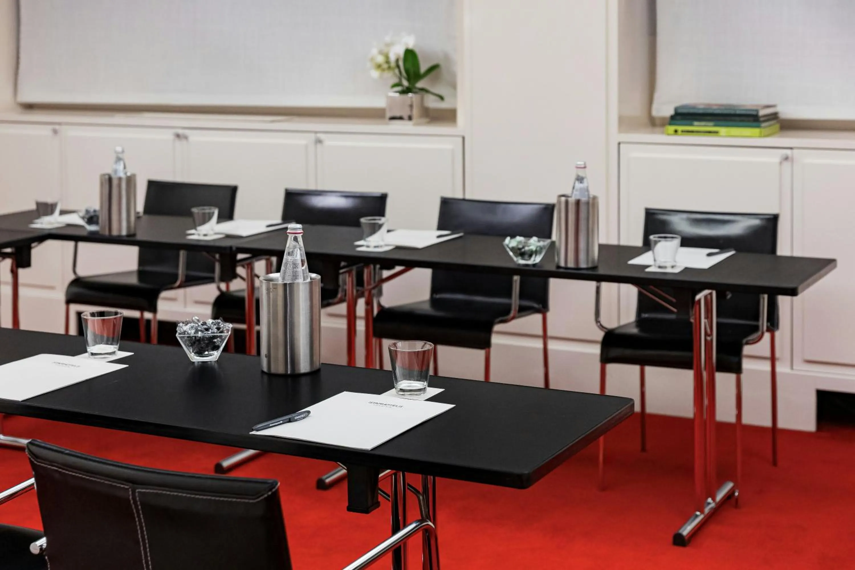 Meeting/conference room in Starhotels Anderson