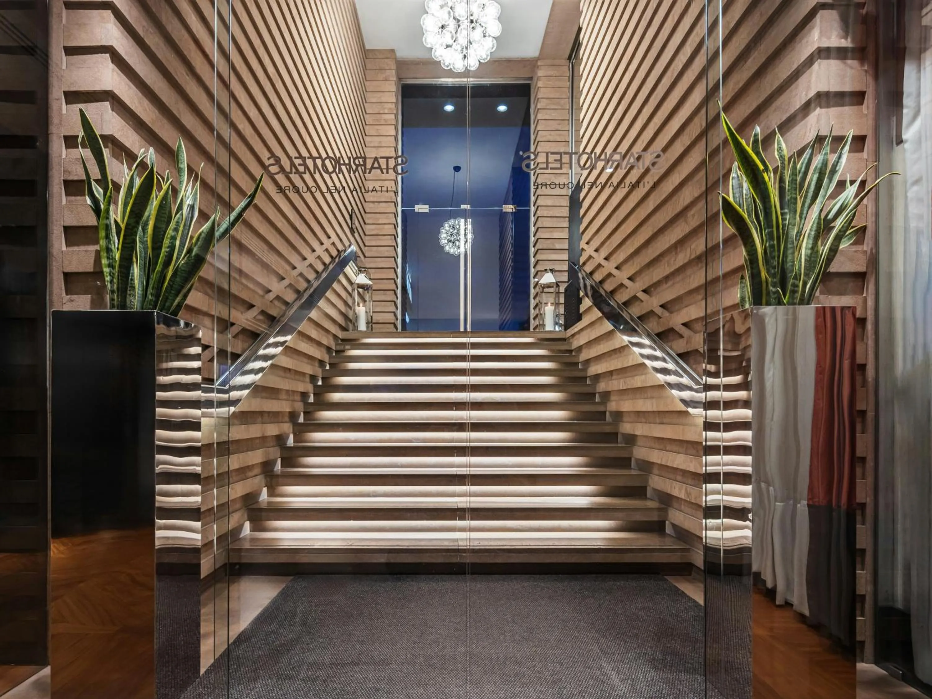 Facade/entrance in Starhotels Anderson