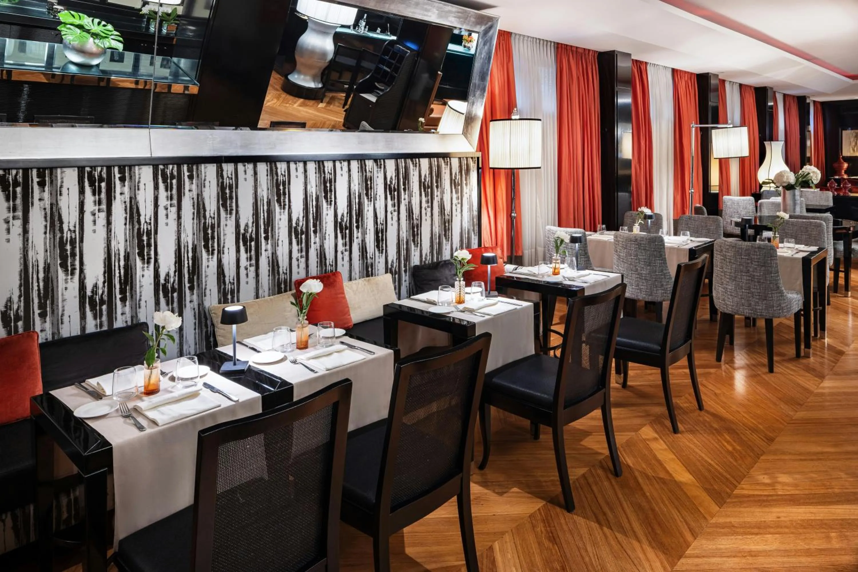 Restaurant/places to eat in Starhotels Anderson