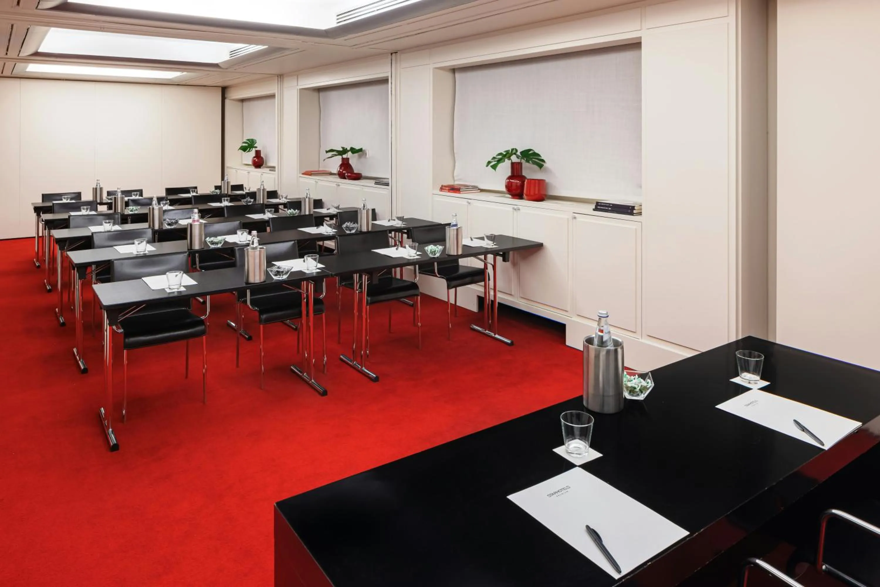 Meeting/conference room in Starhotels Anderson