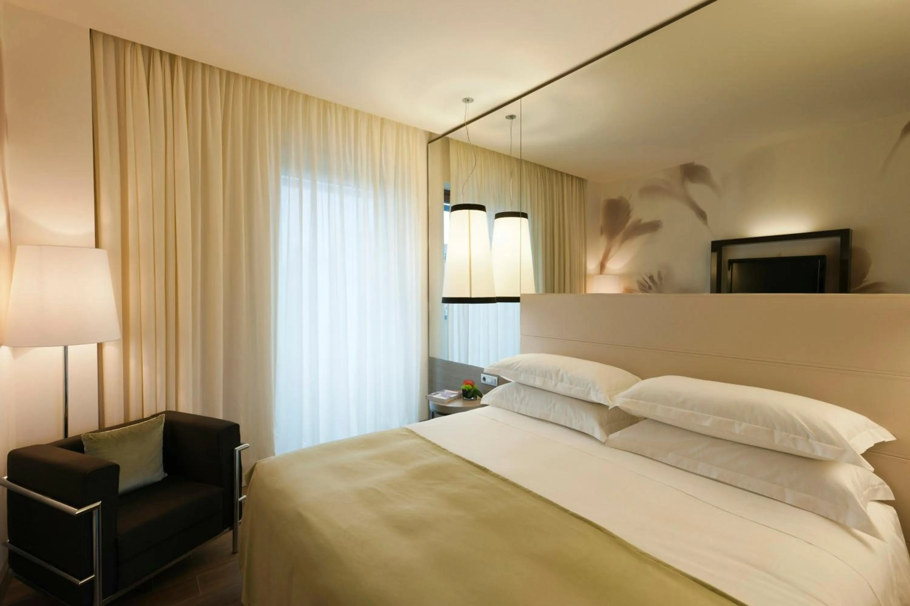 Photo of the whole room, Bed in Starhotels Echo