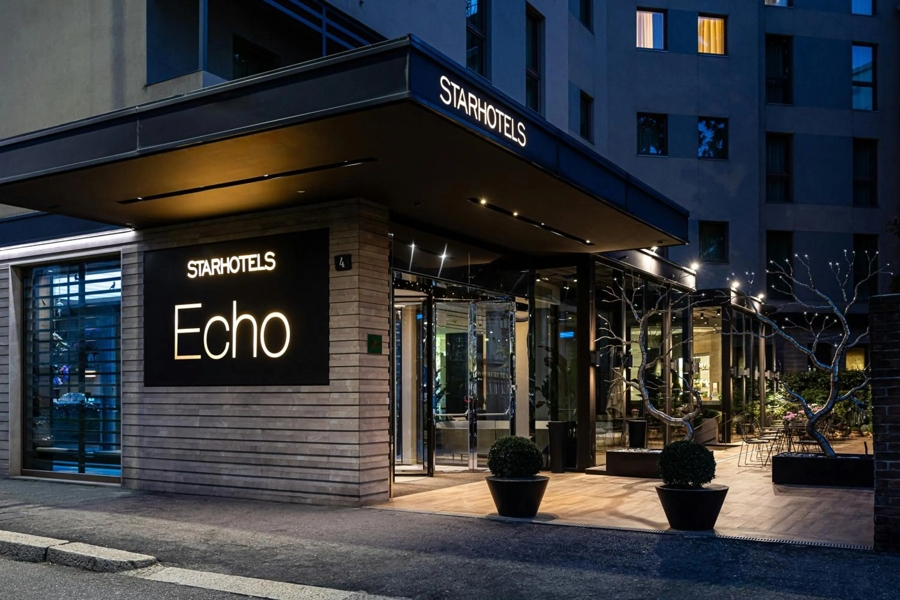 Property building in Starhotels Echo