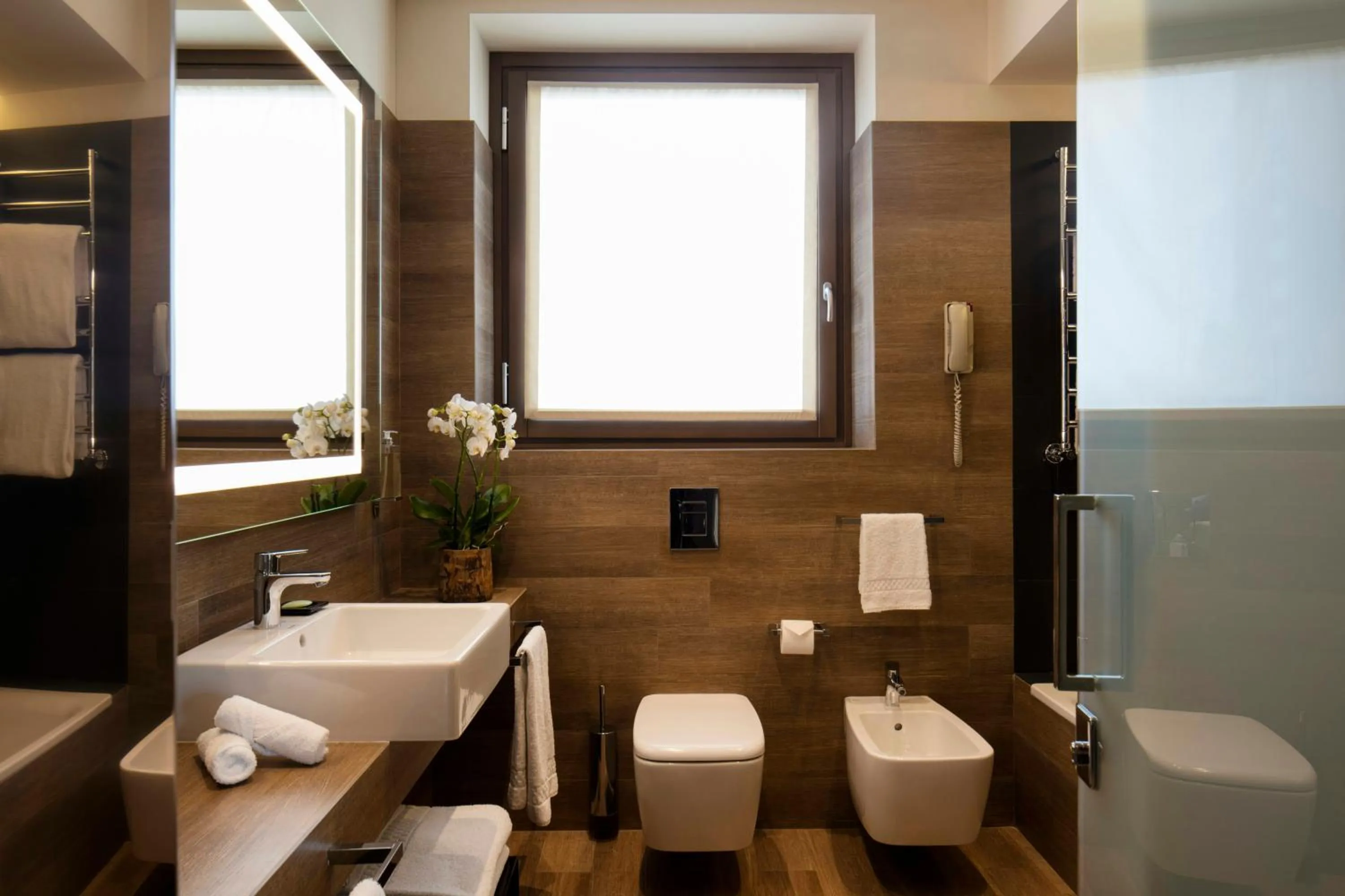 Bathroom in Starhotels Echo