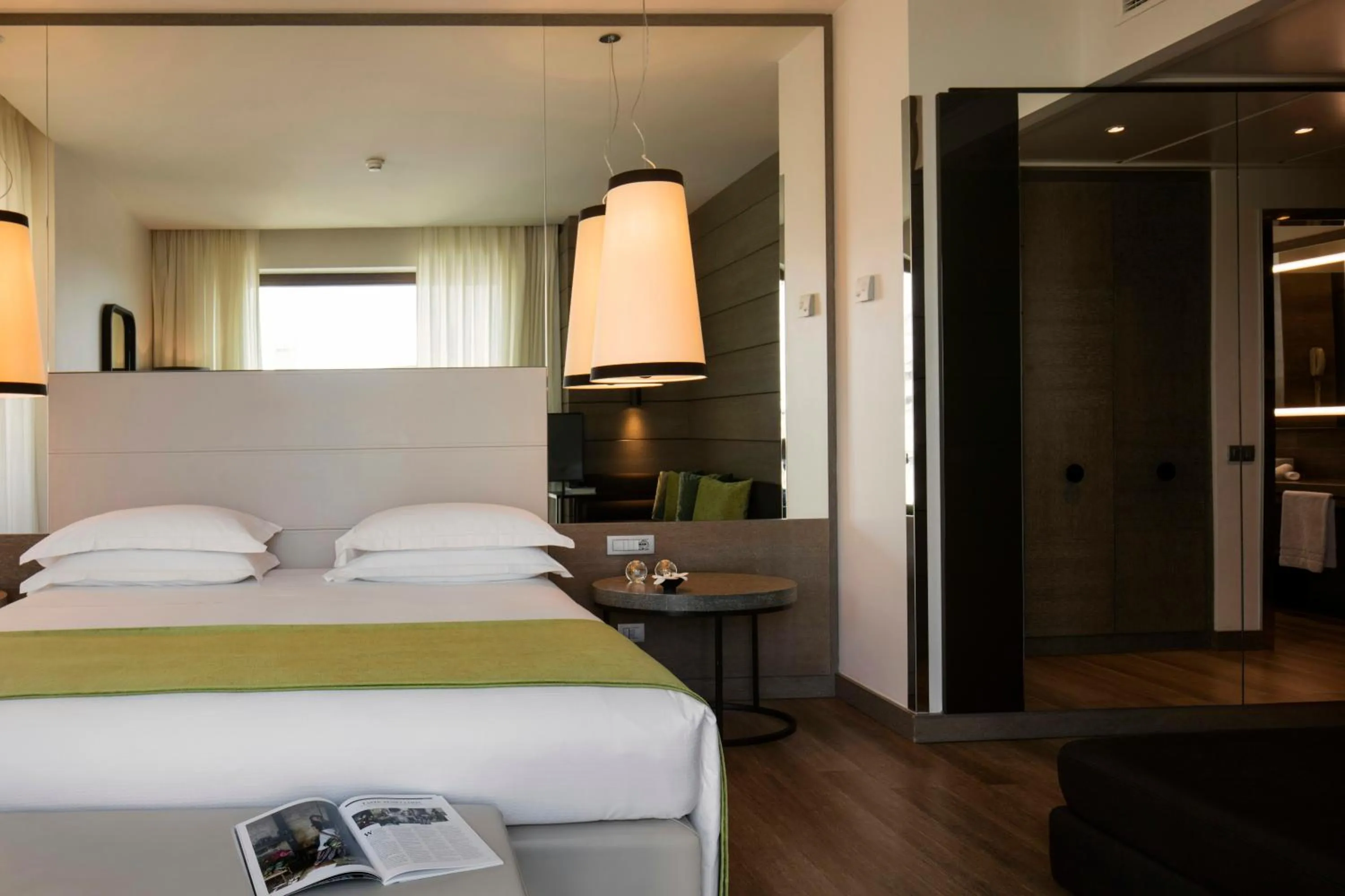 Photo of the whole room, Bed in Starhotels Echo