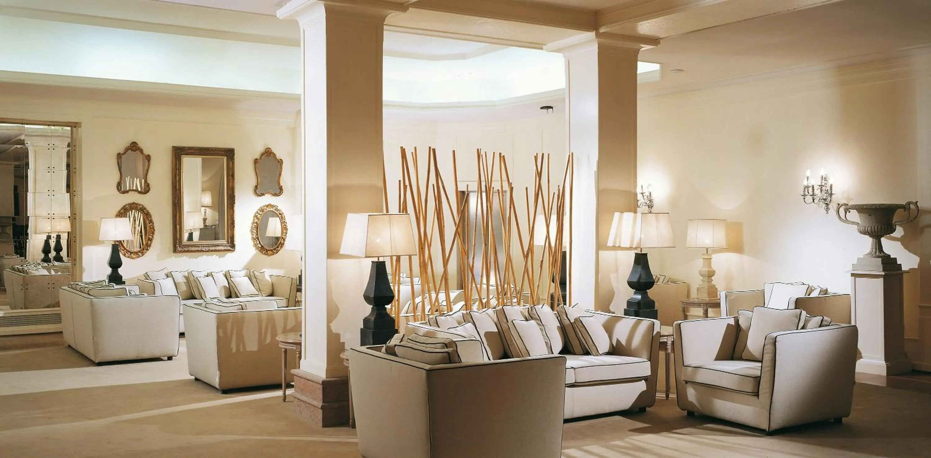 Lobby or reception in Starhotels Terminus