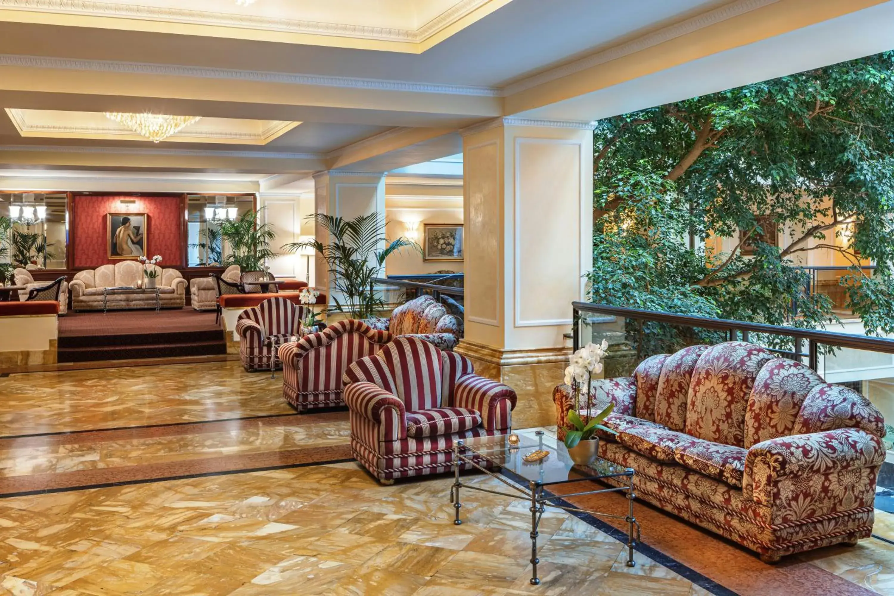 Lobby or reception, Bed in Starhotels Du Parc Lobby or reception, Bed in Starhotels Du Parc