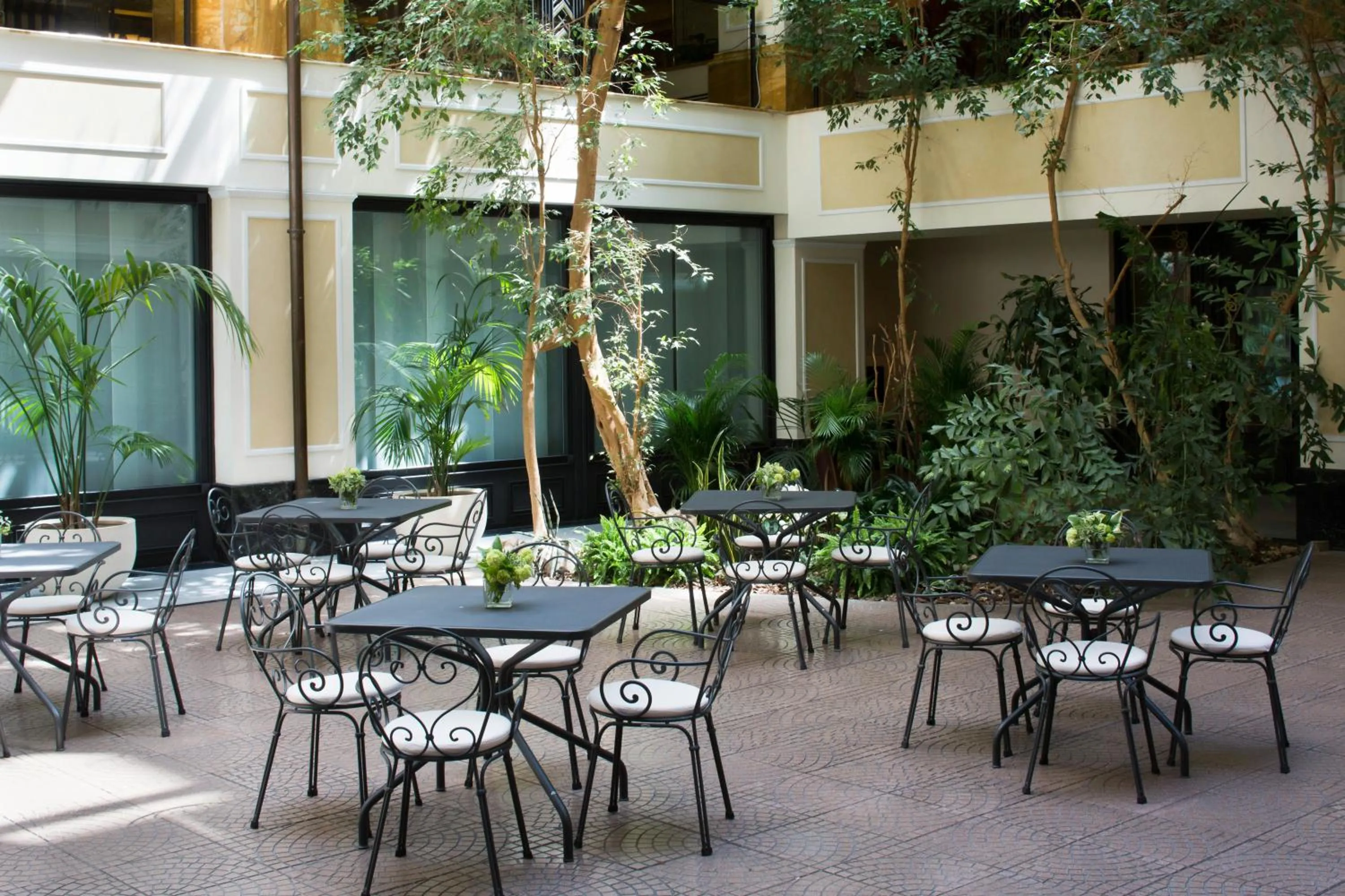 Inner courtyard view in Starhotels Du Parc