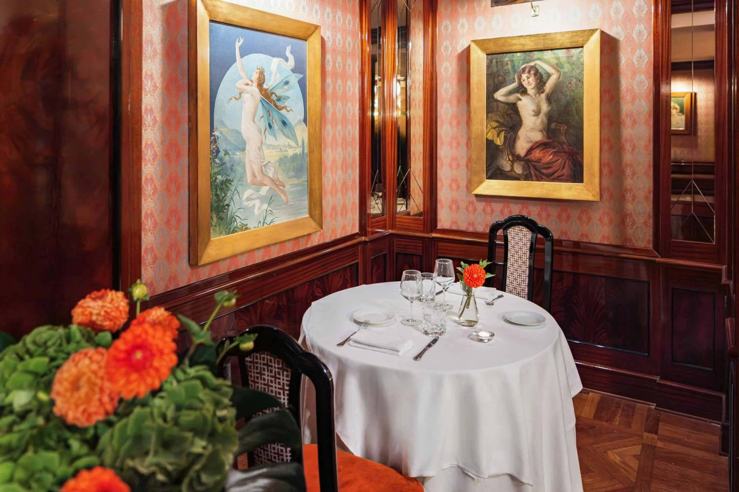 Restaurant/places to eat in Starhotels Du Parc