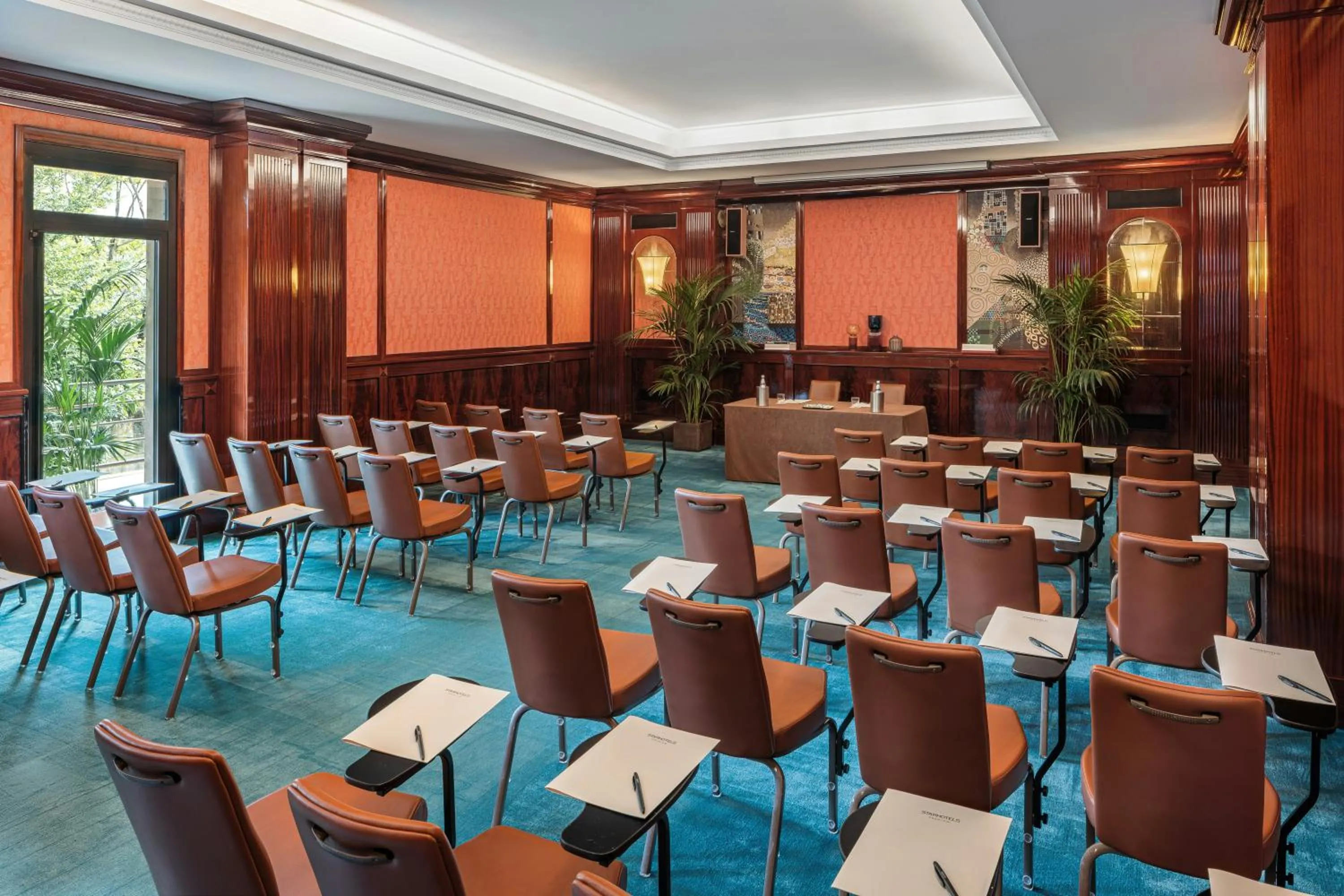 Meeting/conference room in Starhotels Du Parc