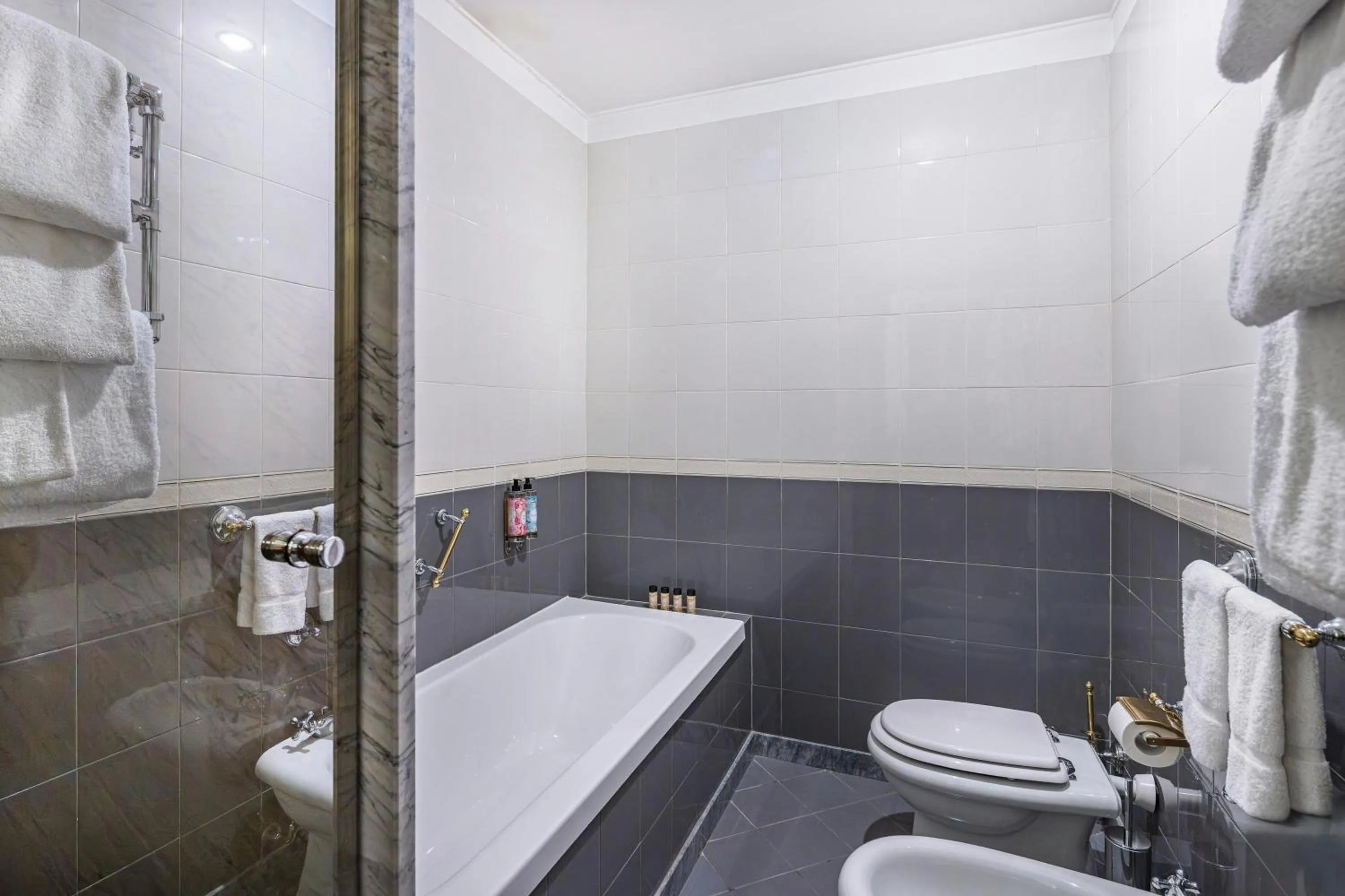 Bathroom in Starhotels Du Parc