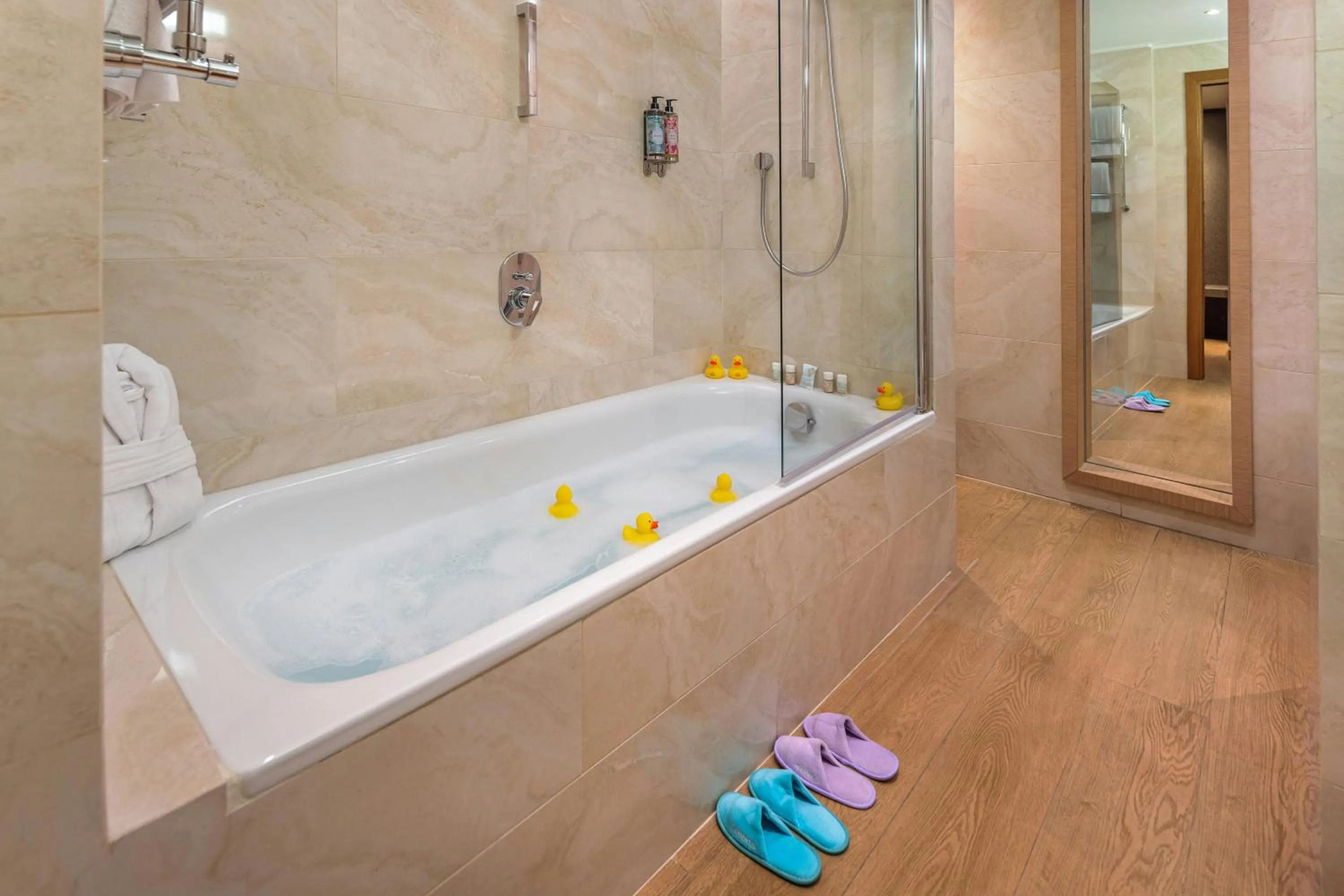 Bathroom in Starhotels Metropole