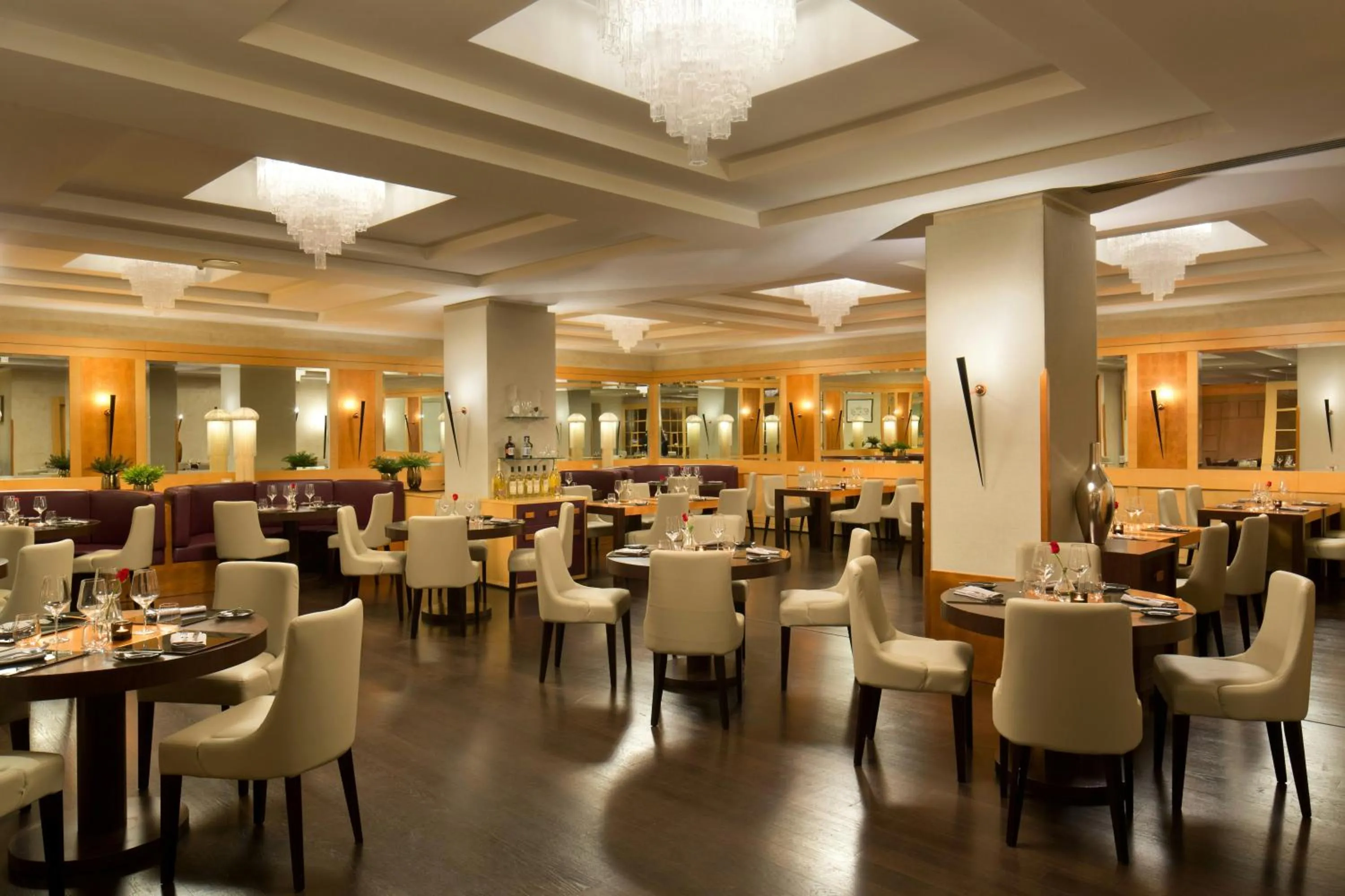 Restaurant/places to eat in Starhotels Metropole
