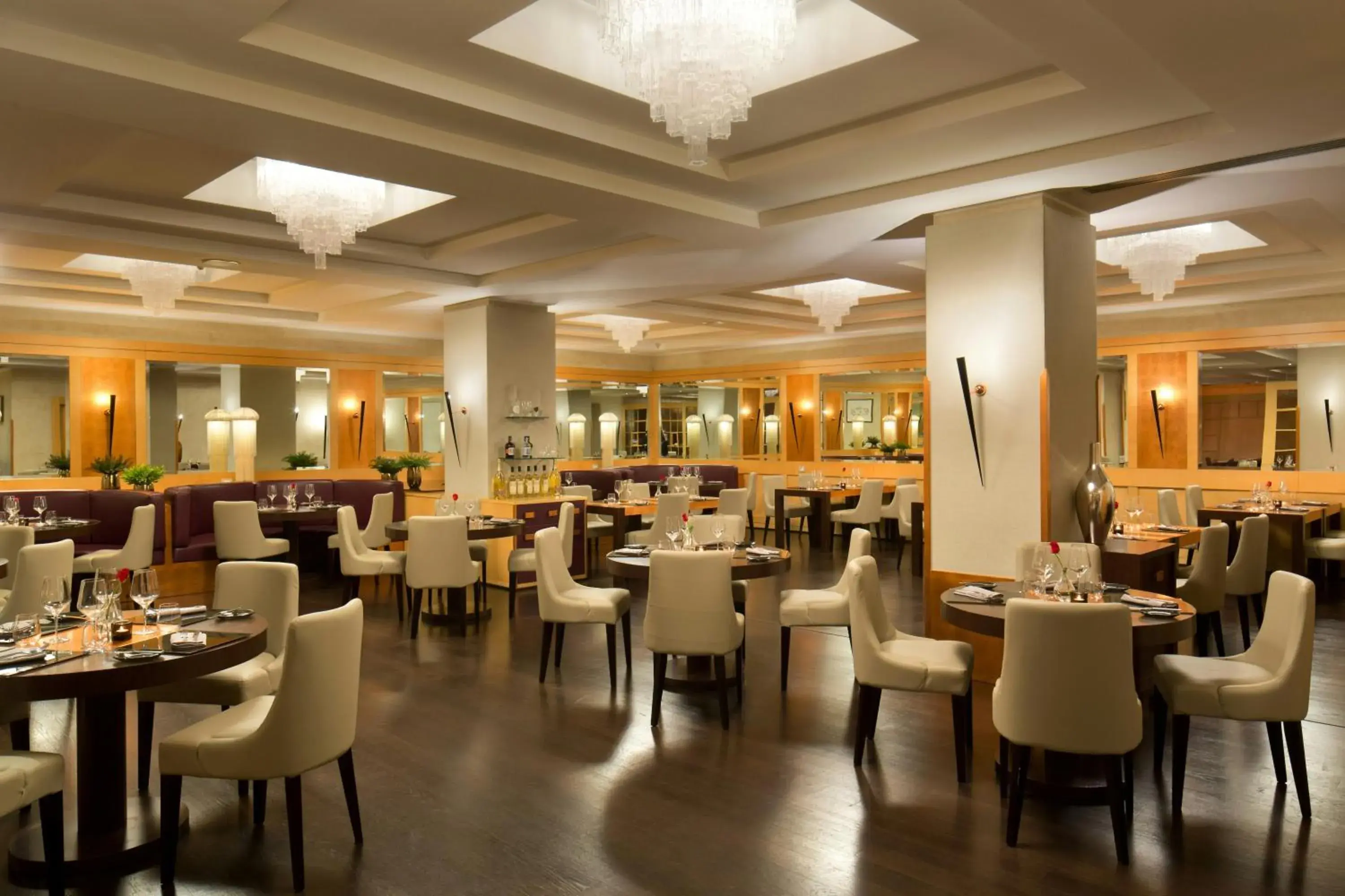 Restaurant/places to eat in Starhotels Metropole Restaurant/places to eat in Starhotels Metropole