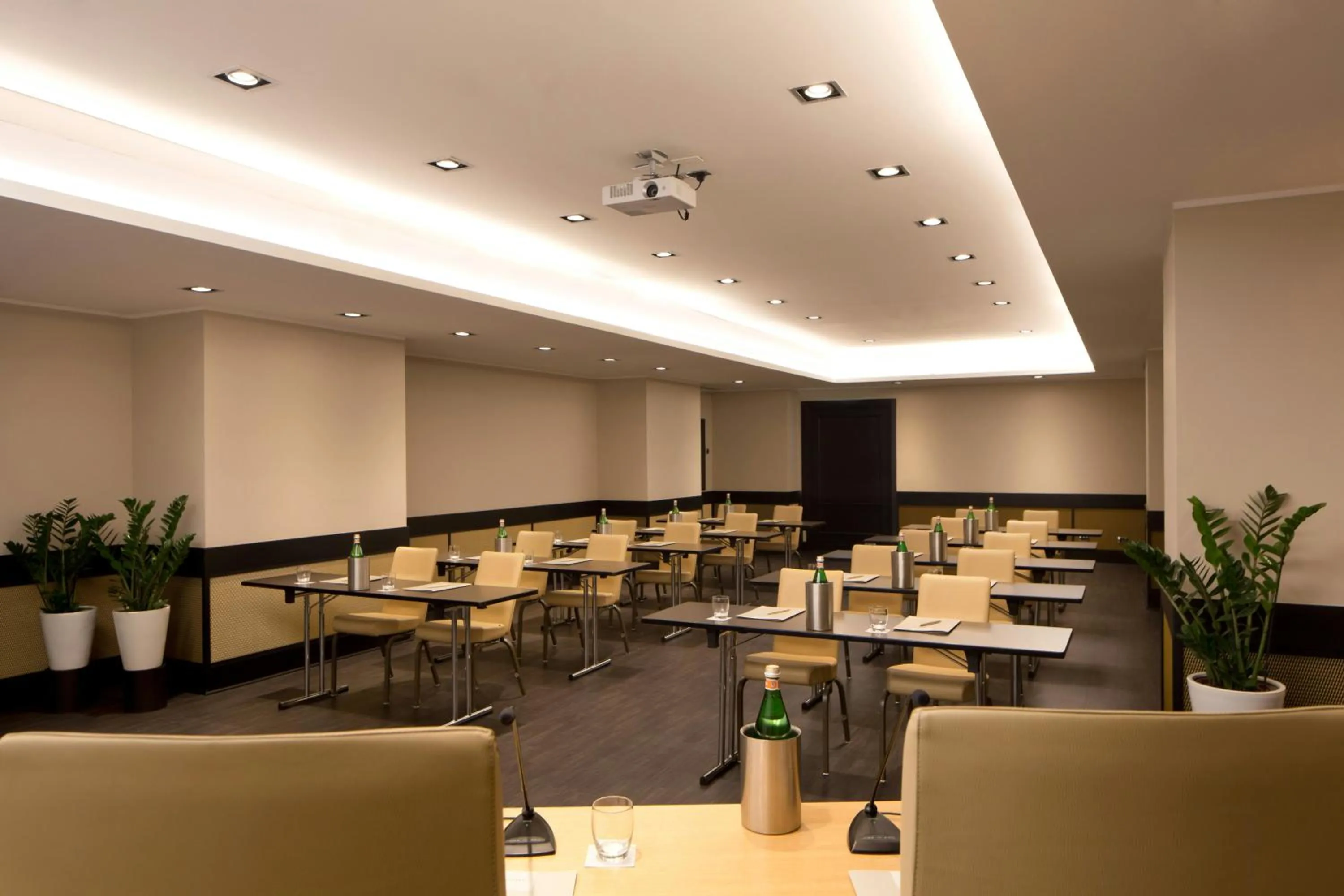 Meeting/conference room in Starhotels Metropole
