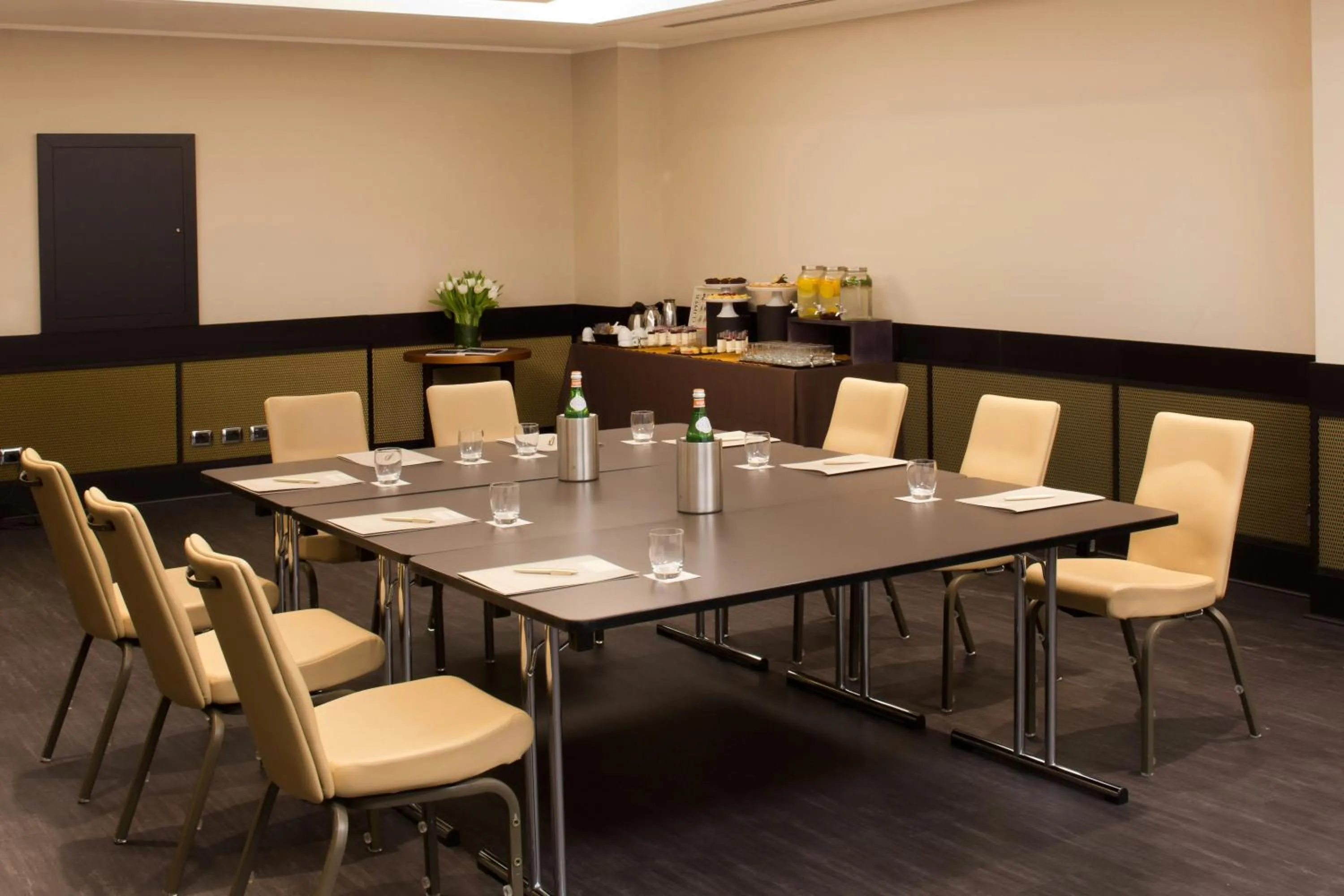 Meeting/conference room in Starhotels Metropole