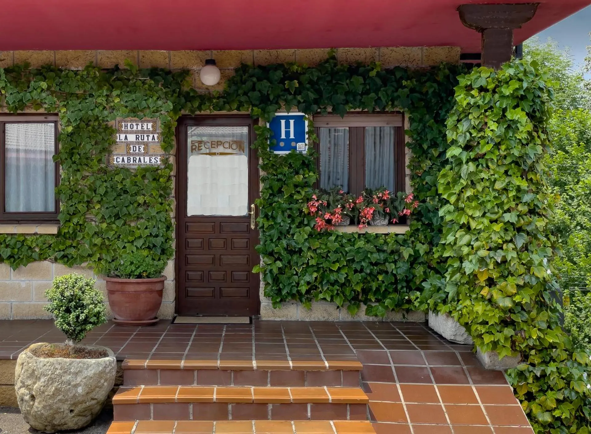 Lobby or reception in Hotel Rural "La Ruta De Cabrales"