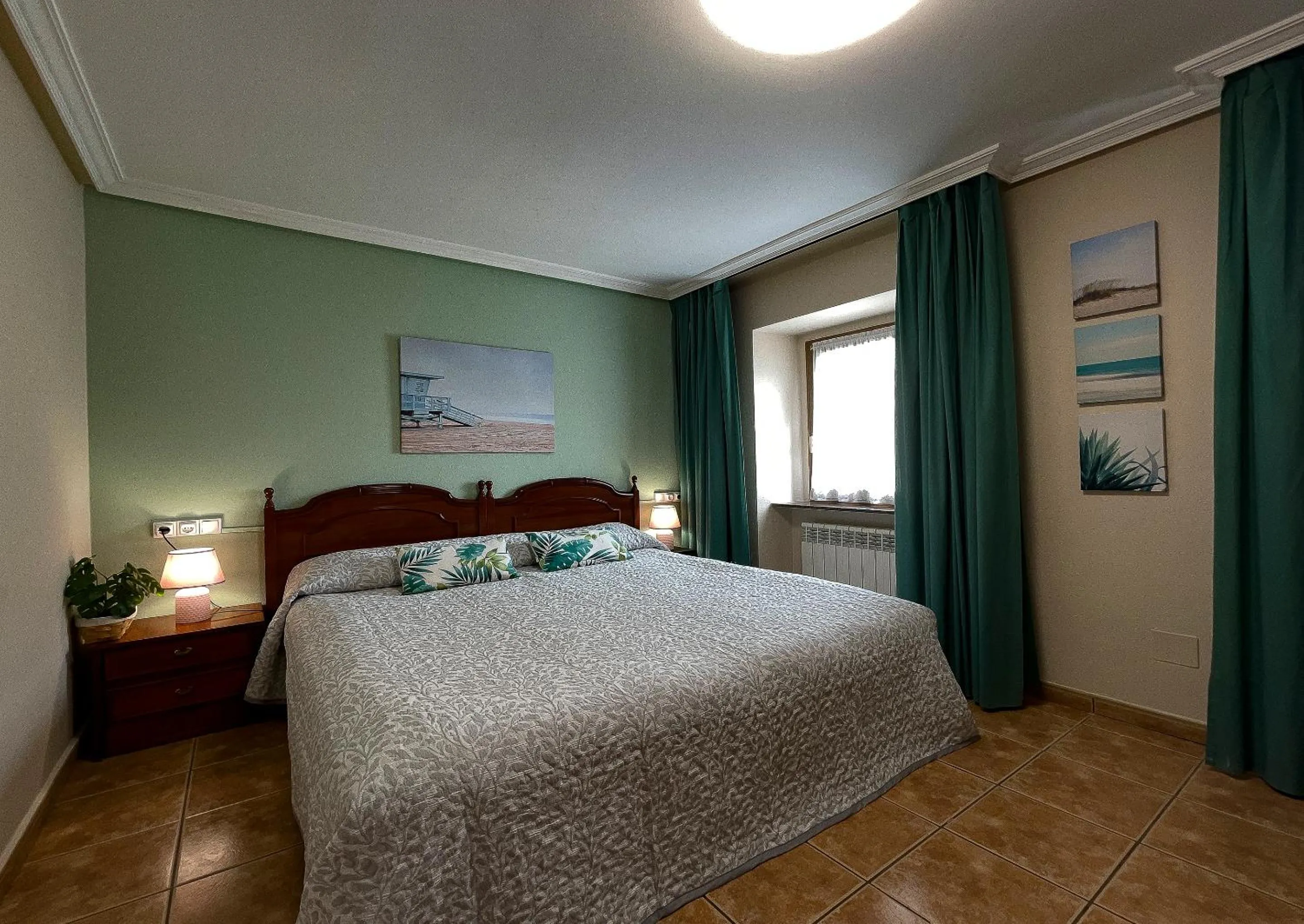 Bedroom, Bed in Hotel Rural "La Ruta De Cabrales"