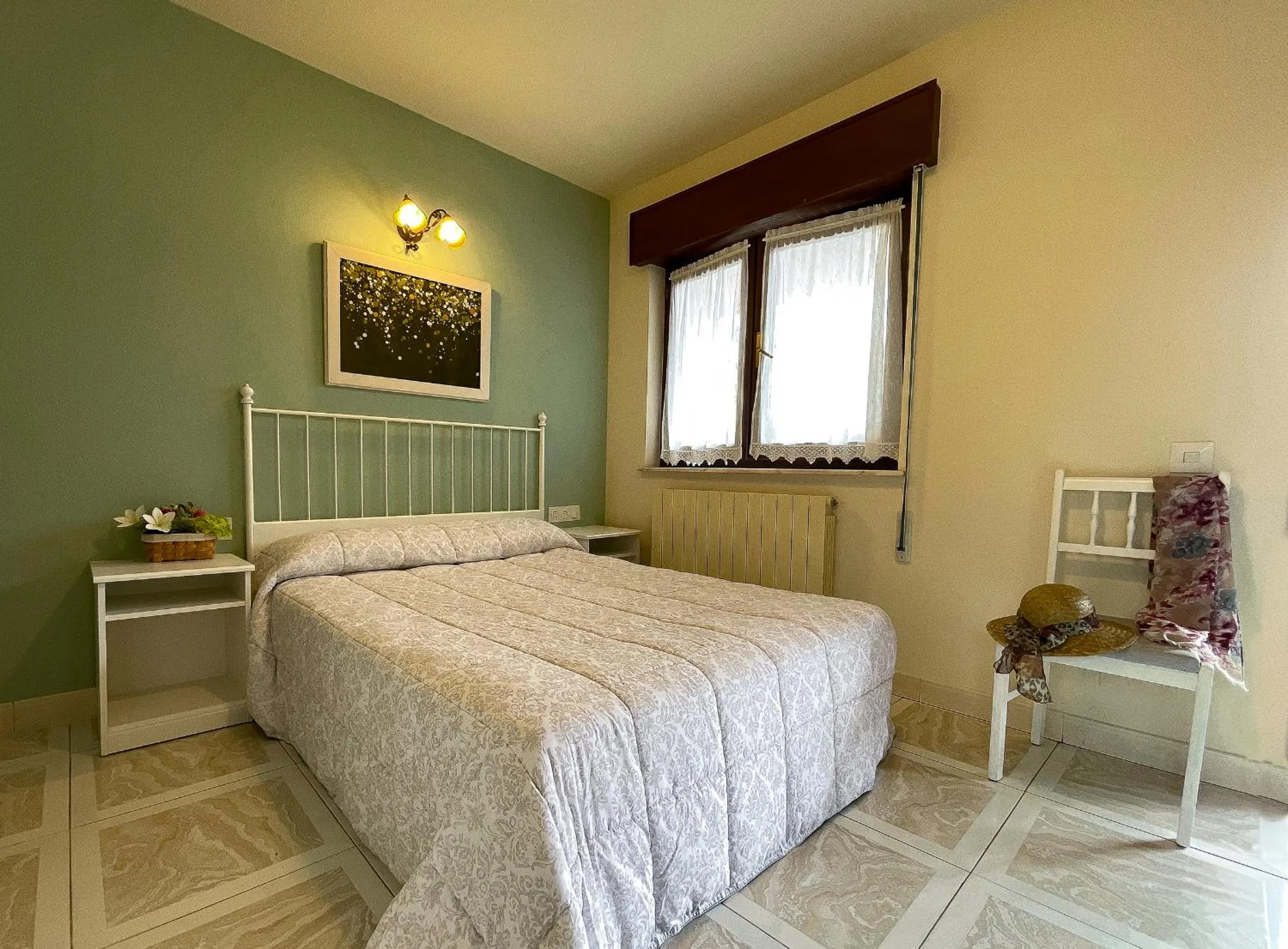 Bedroom, Bed in Hotel Rural "La Ruta De Cabrales"
