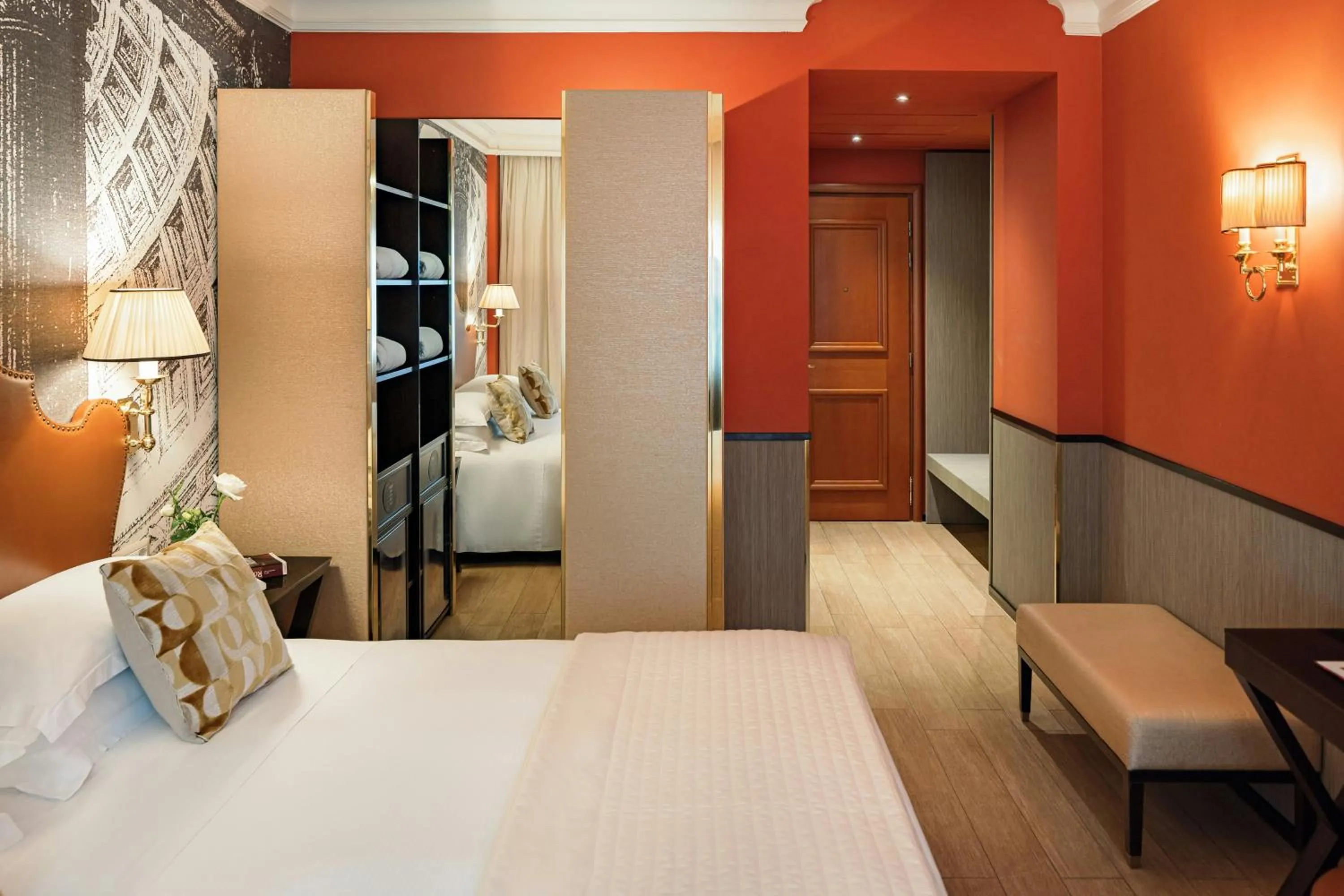 Photo of the whole room, Bed in Starhotels Michelangelo Rome