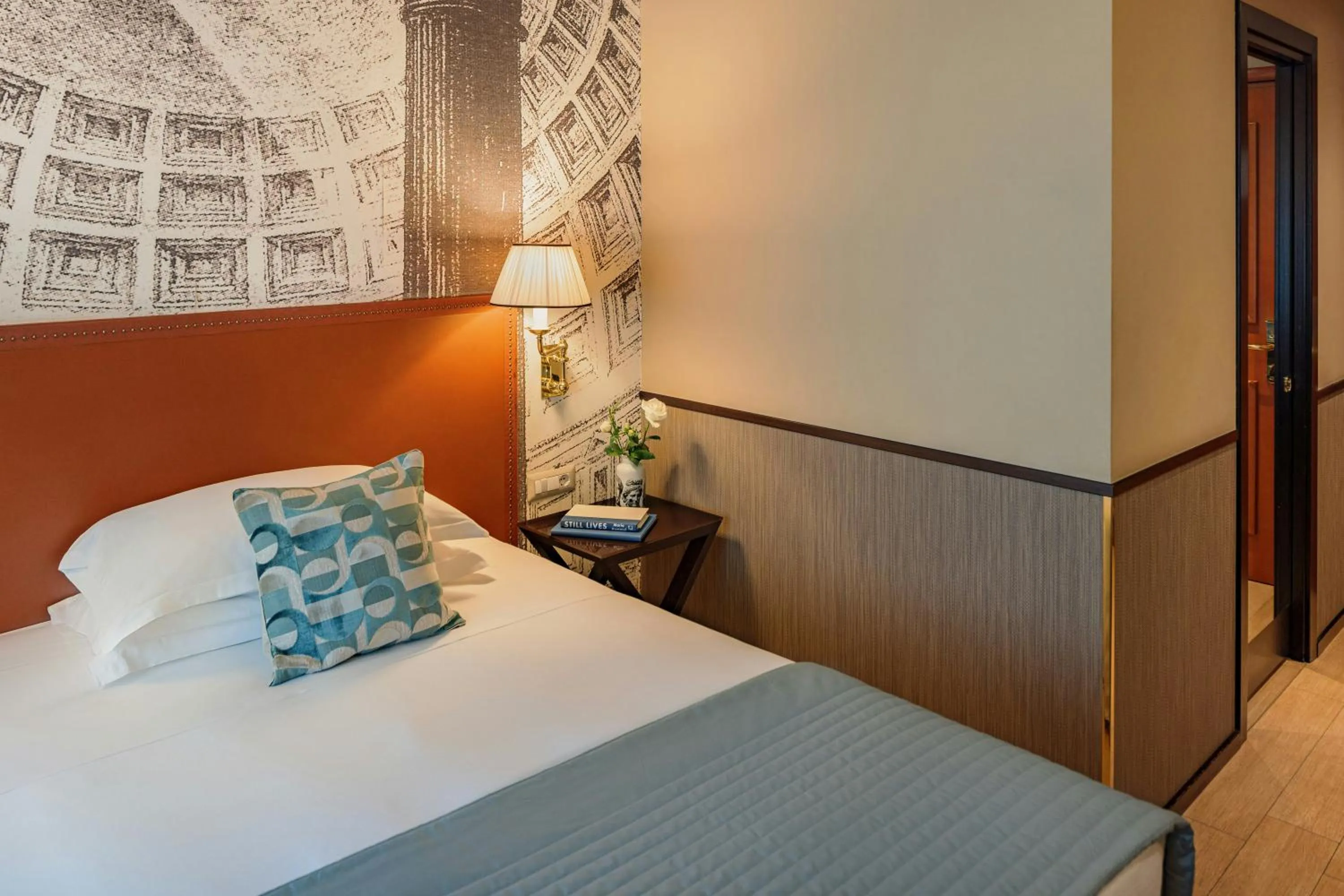 Photo of the whole room, Bed in Starhotels Michelangelo Rome