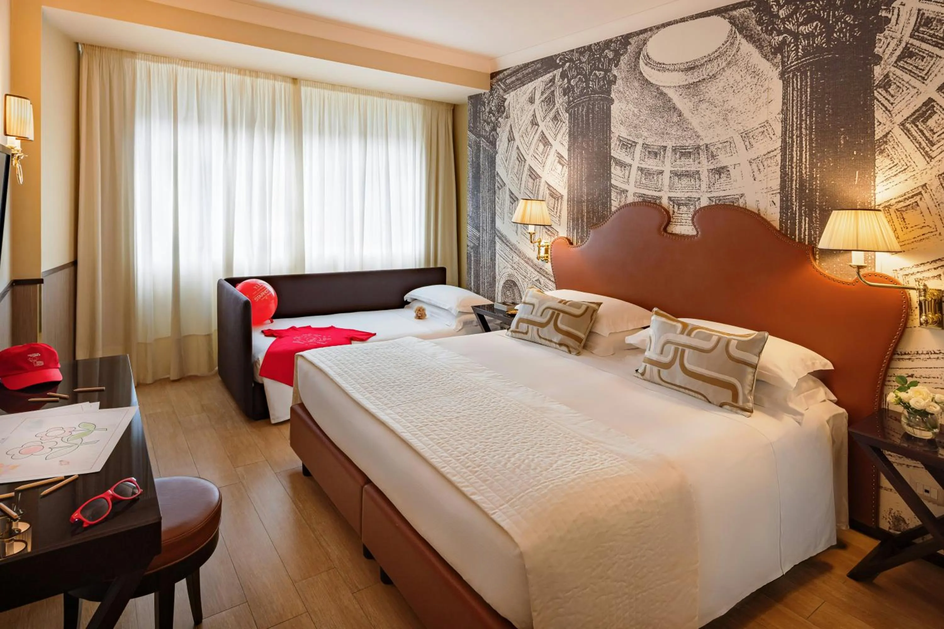 Game Room, Bed in Starhotels Michelangelo Rome