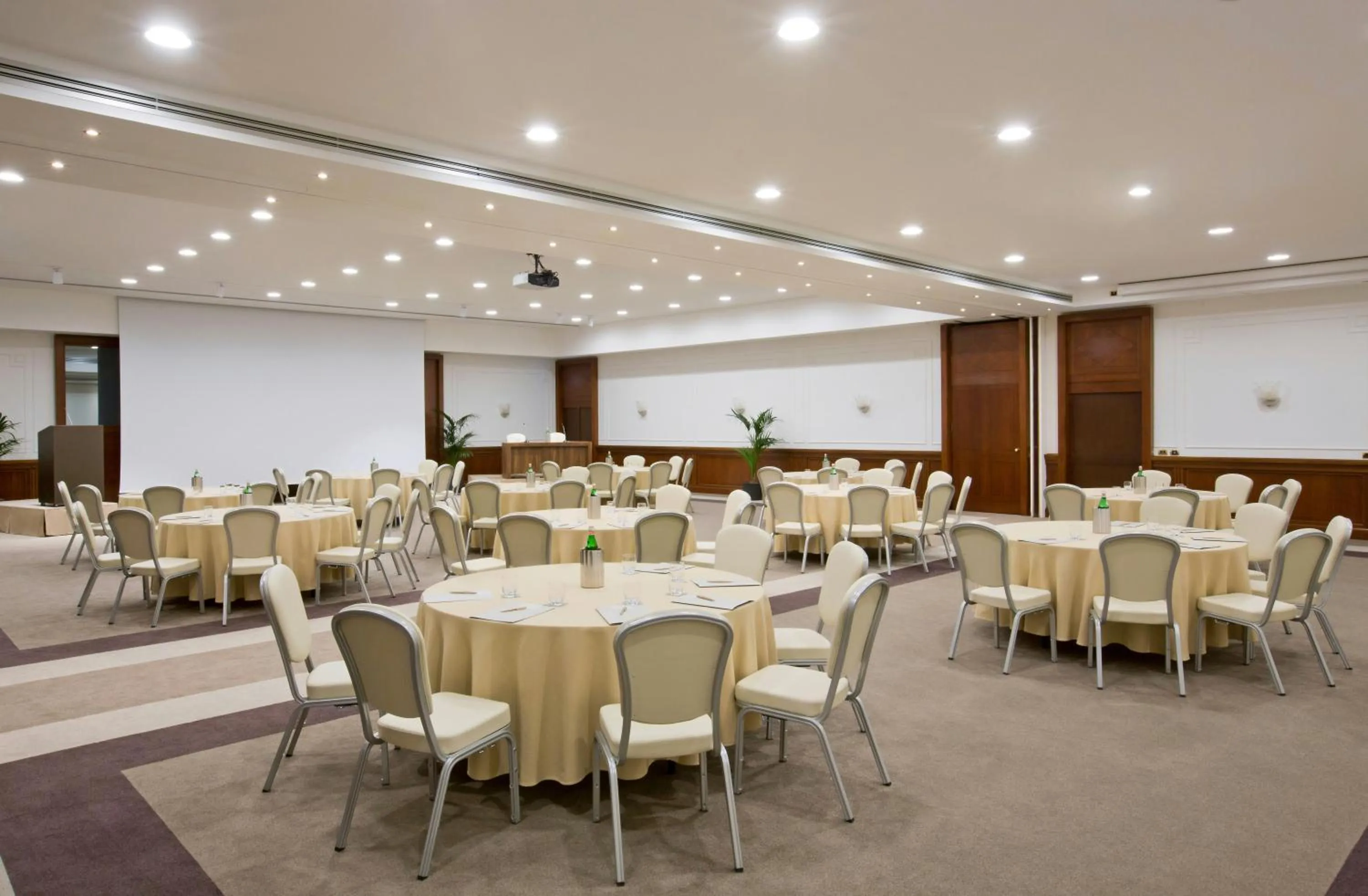 Meeting/conference room in Starhotels Majestic