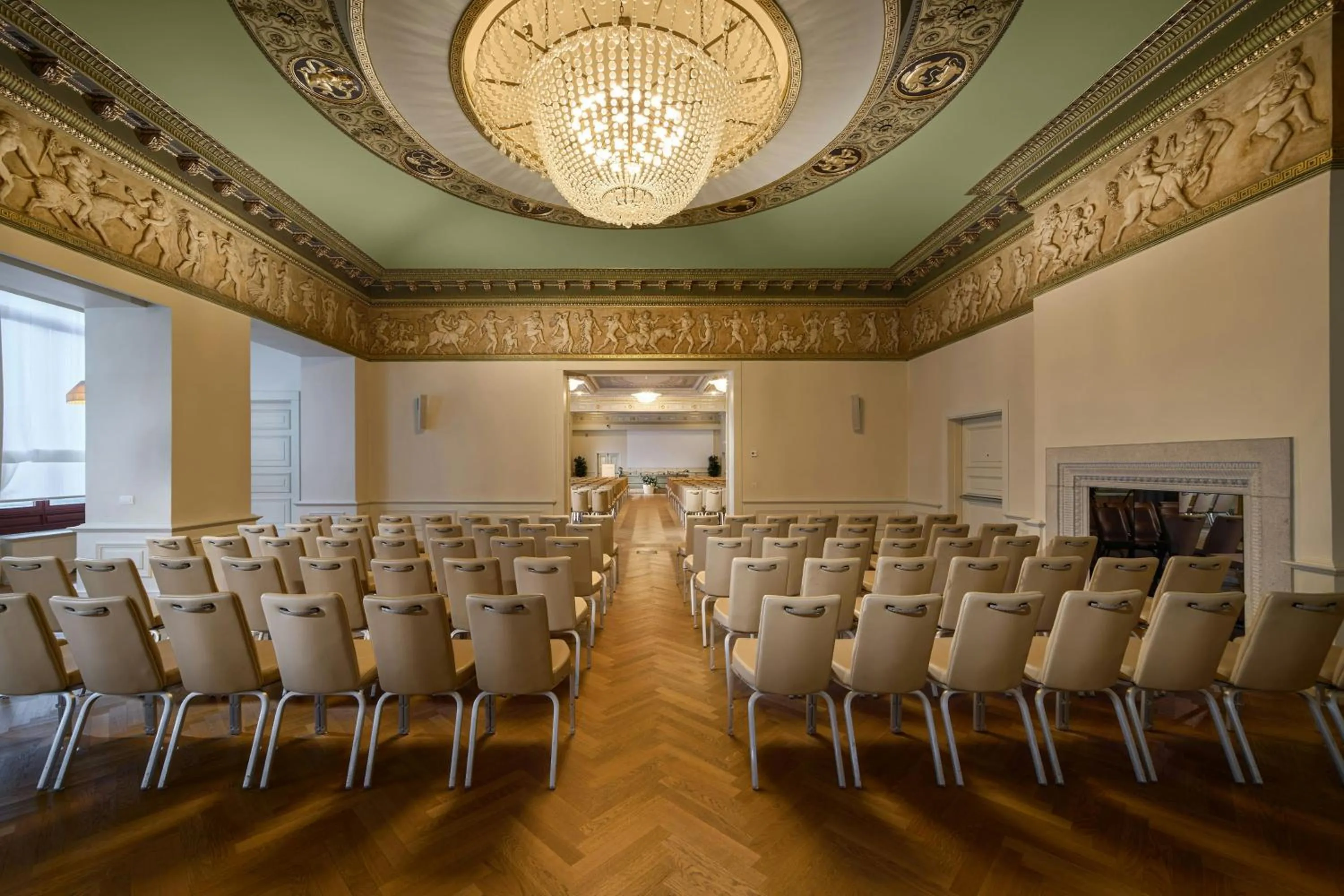 Meeting/conference room in Savoia Excelsior Palace Trieste - Starhotels Collezione