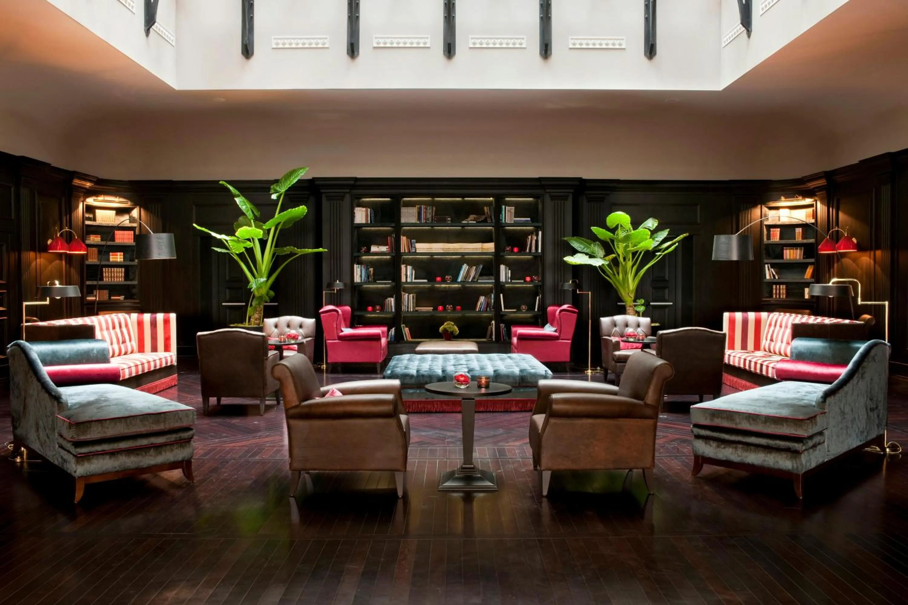 Library in Savoia Excelsior Palace Trieste - Starhotels Collezione