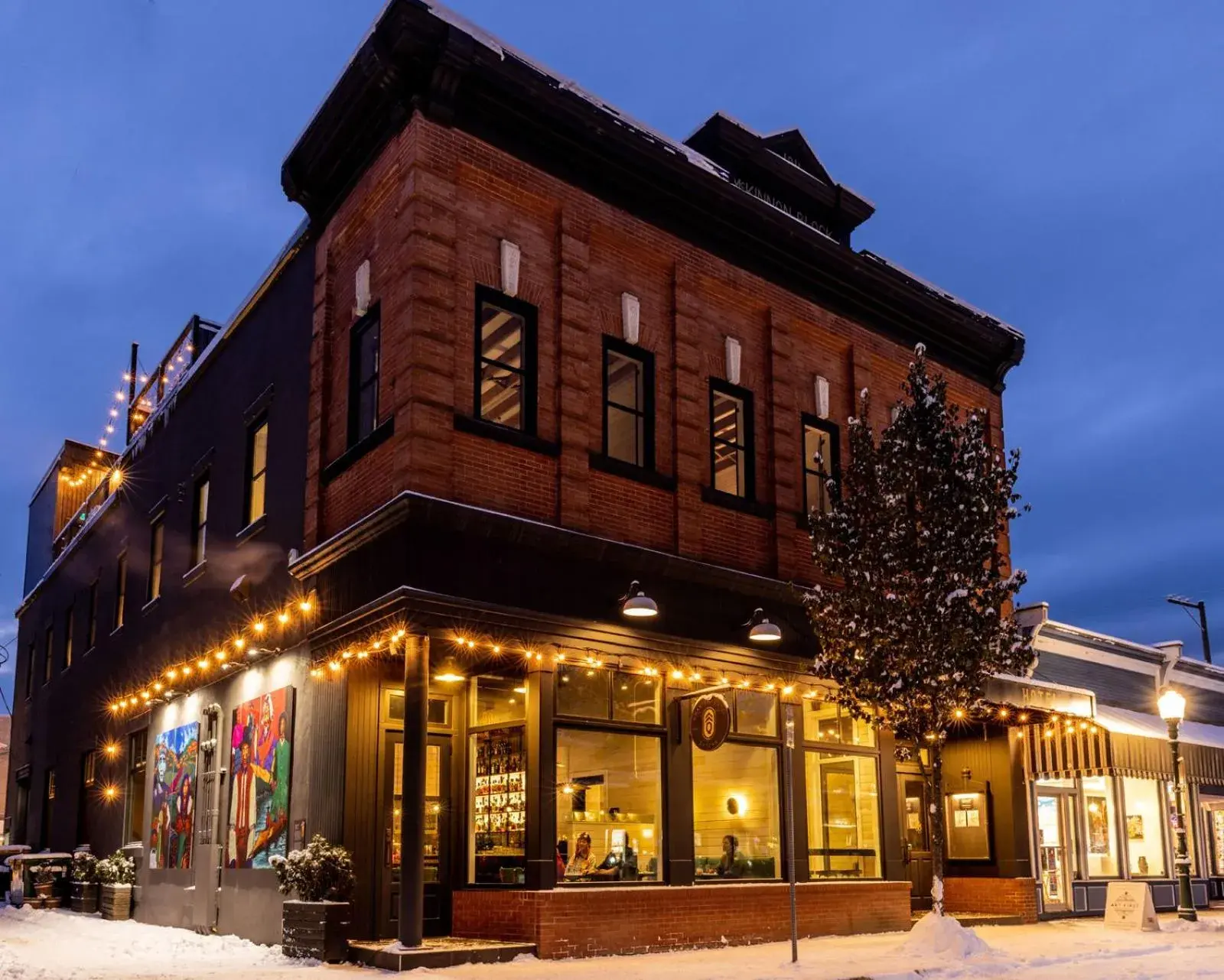 Eleven Revelstoke Lodge Eleven Revelstoke Lodge