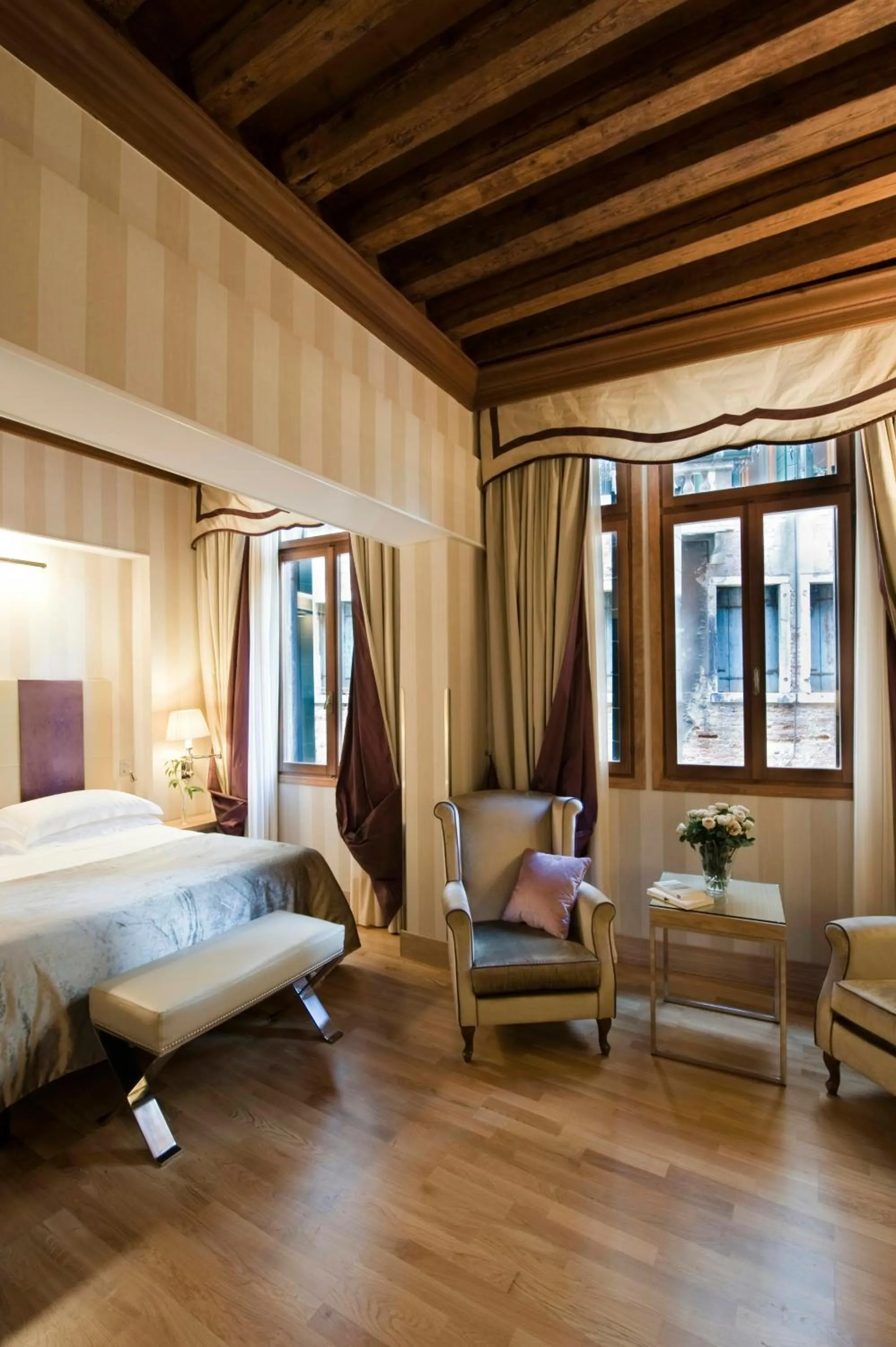 Photo of the whole room, Bed in Splendid Venice - Starhotels Collezione