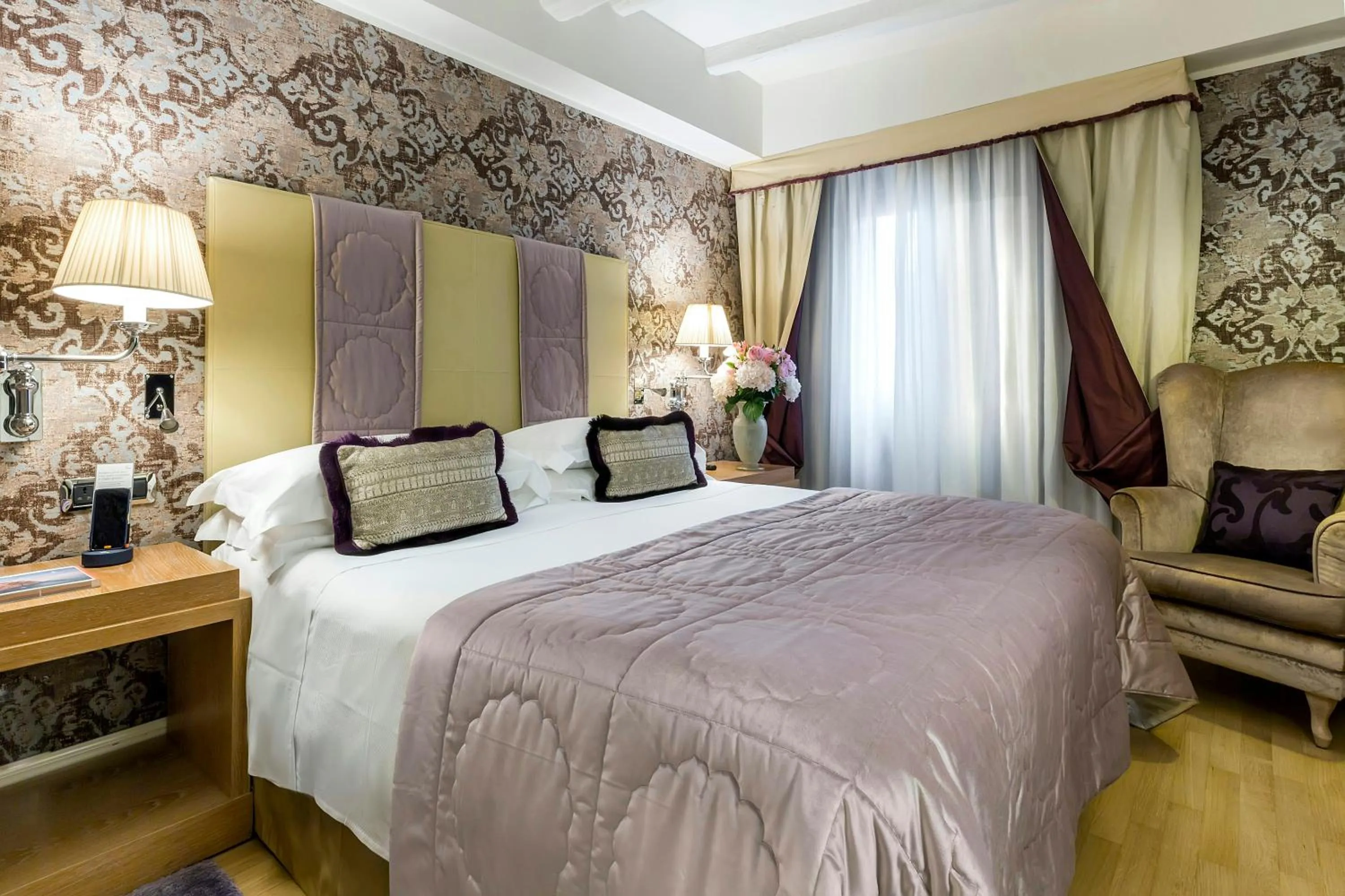 Photo of the whole room, Bed in Splendid Venice - Starhotels Collezione